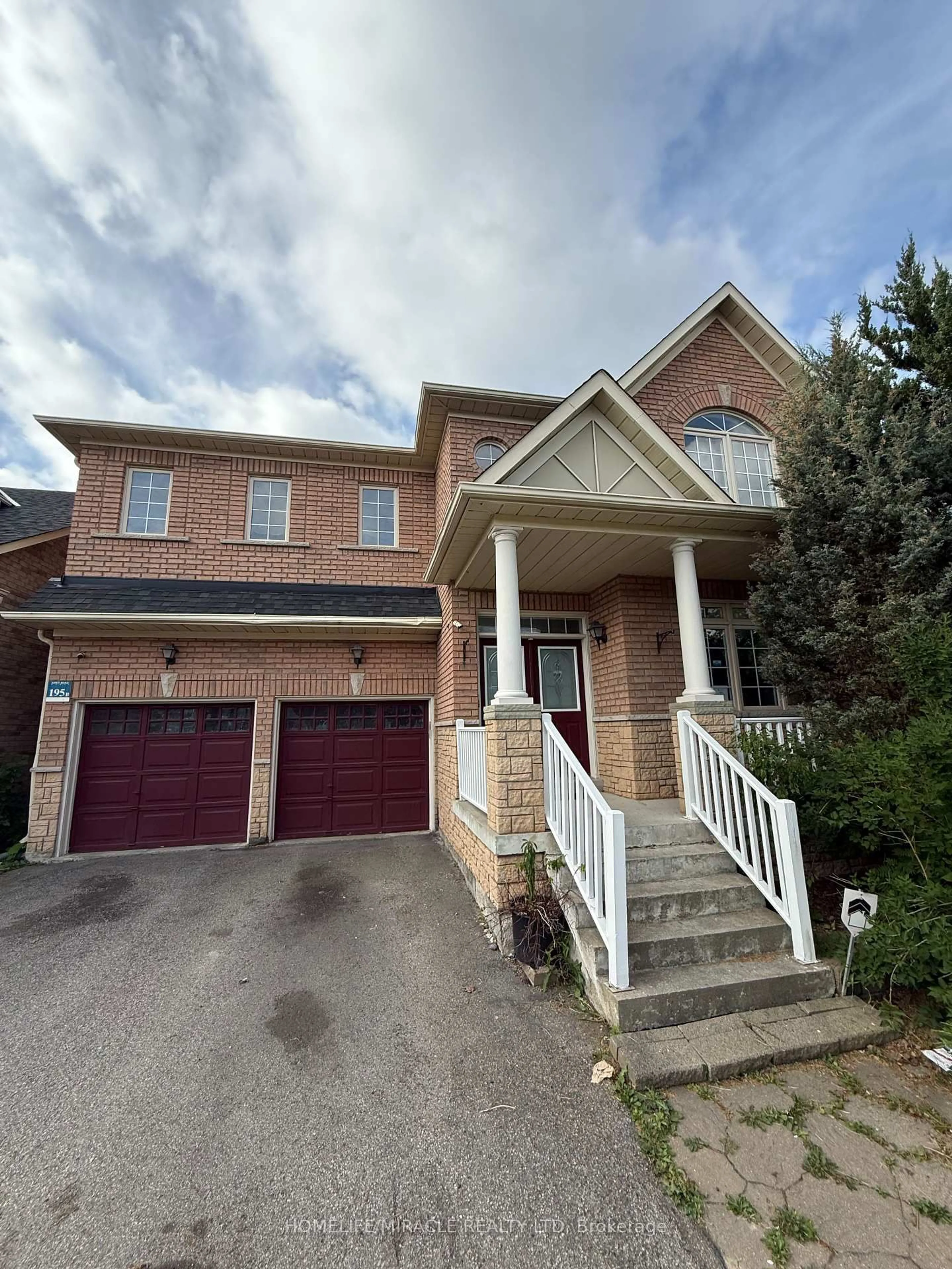 Home with brick exterior material, street for 59 Oakford Dr, Markham Ontario L6C 2Y7