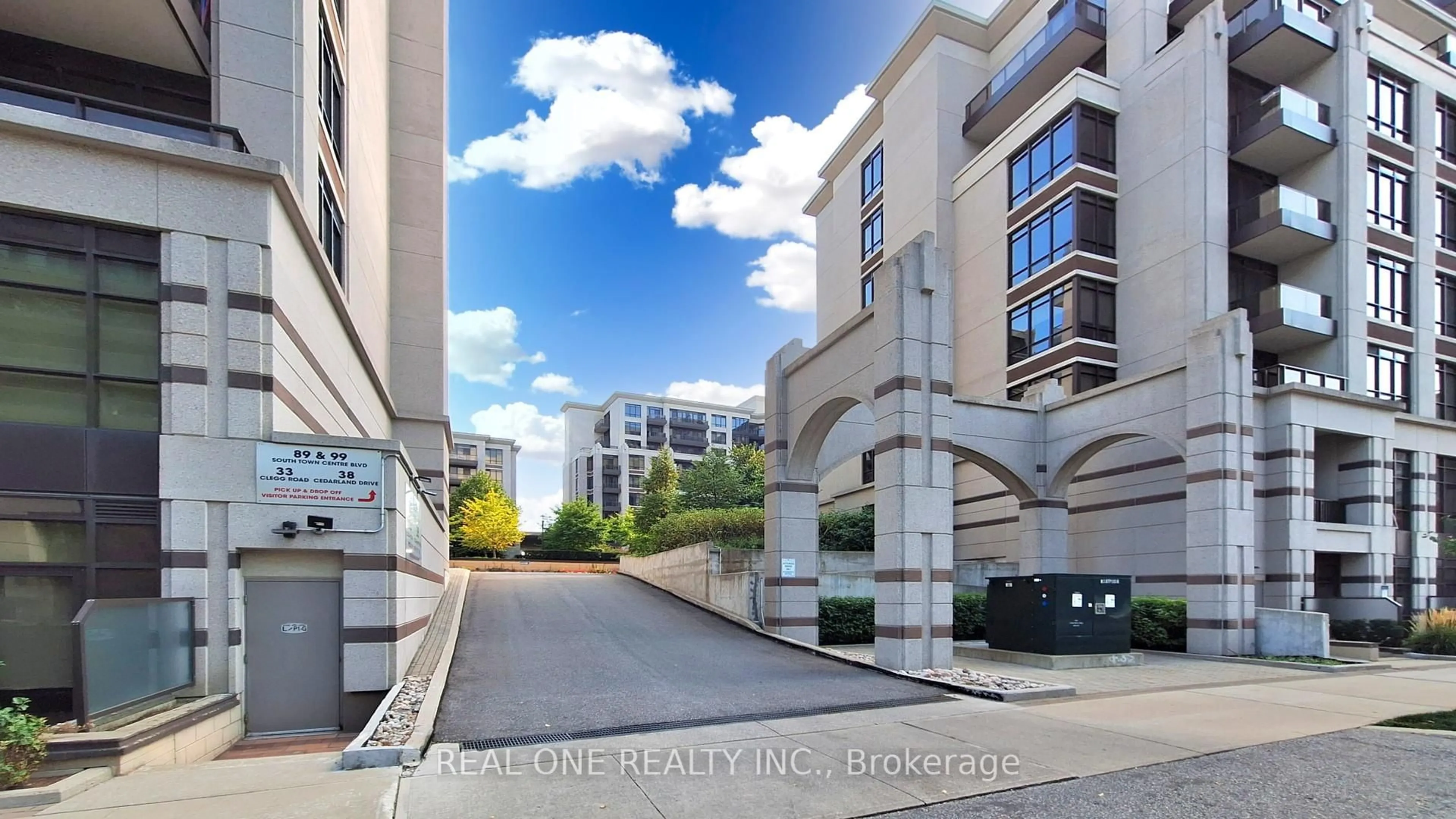 A pic from outside/outdoor area/front of a property/back of a property/a pic from drone, city buildings view from balcony for 38 Cedarland Dr #1205, Markham Ontario L6G 0G7