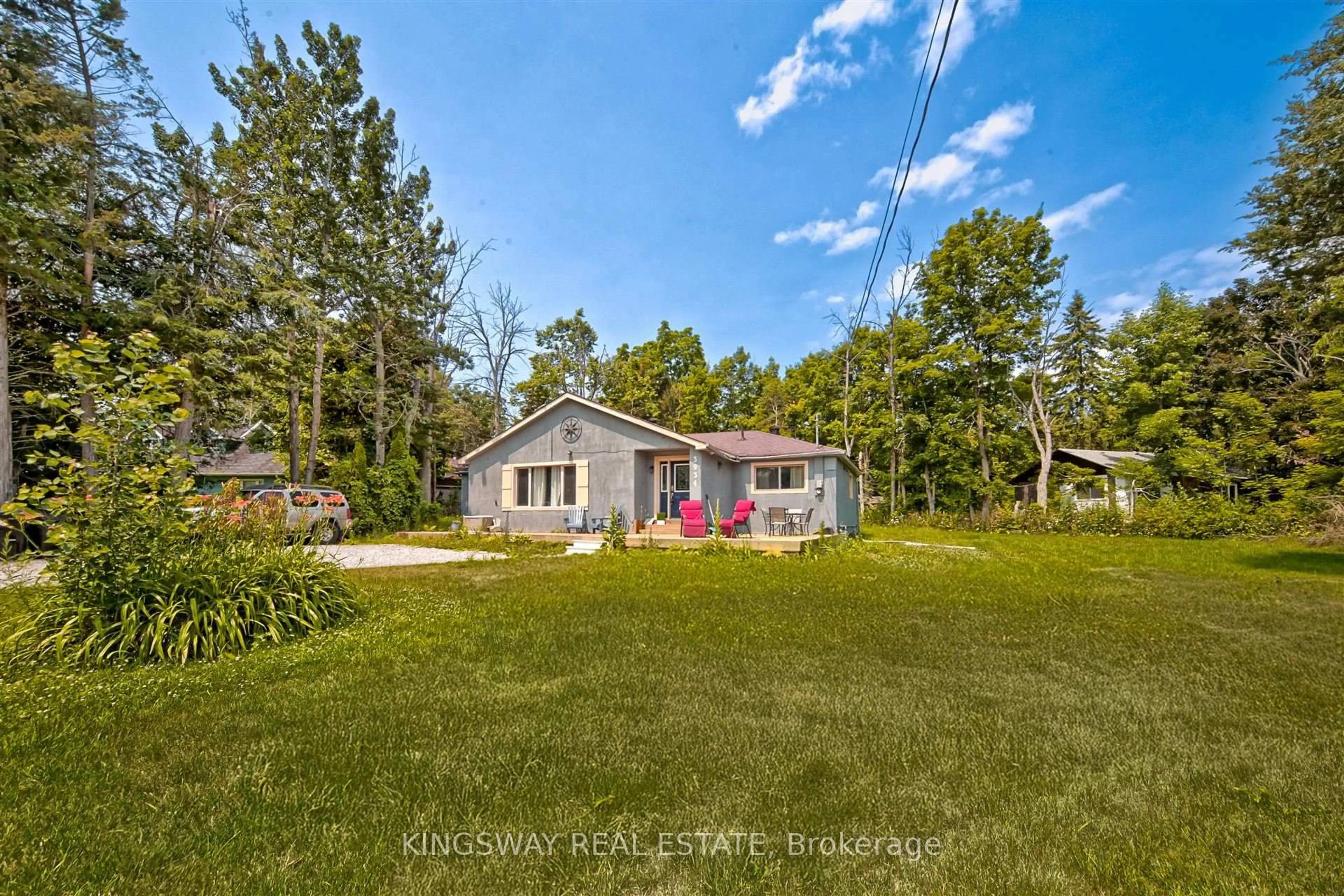 A pic from outside/outdoor area/front of a property/back of a property/a pic from drone, water/lake/river/ocean view for 3934 Lakeview Rd, Innisfil Ontario L9S 2V5