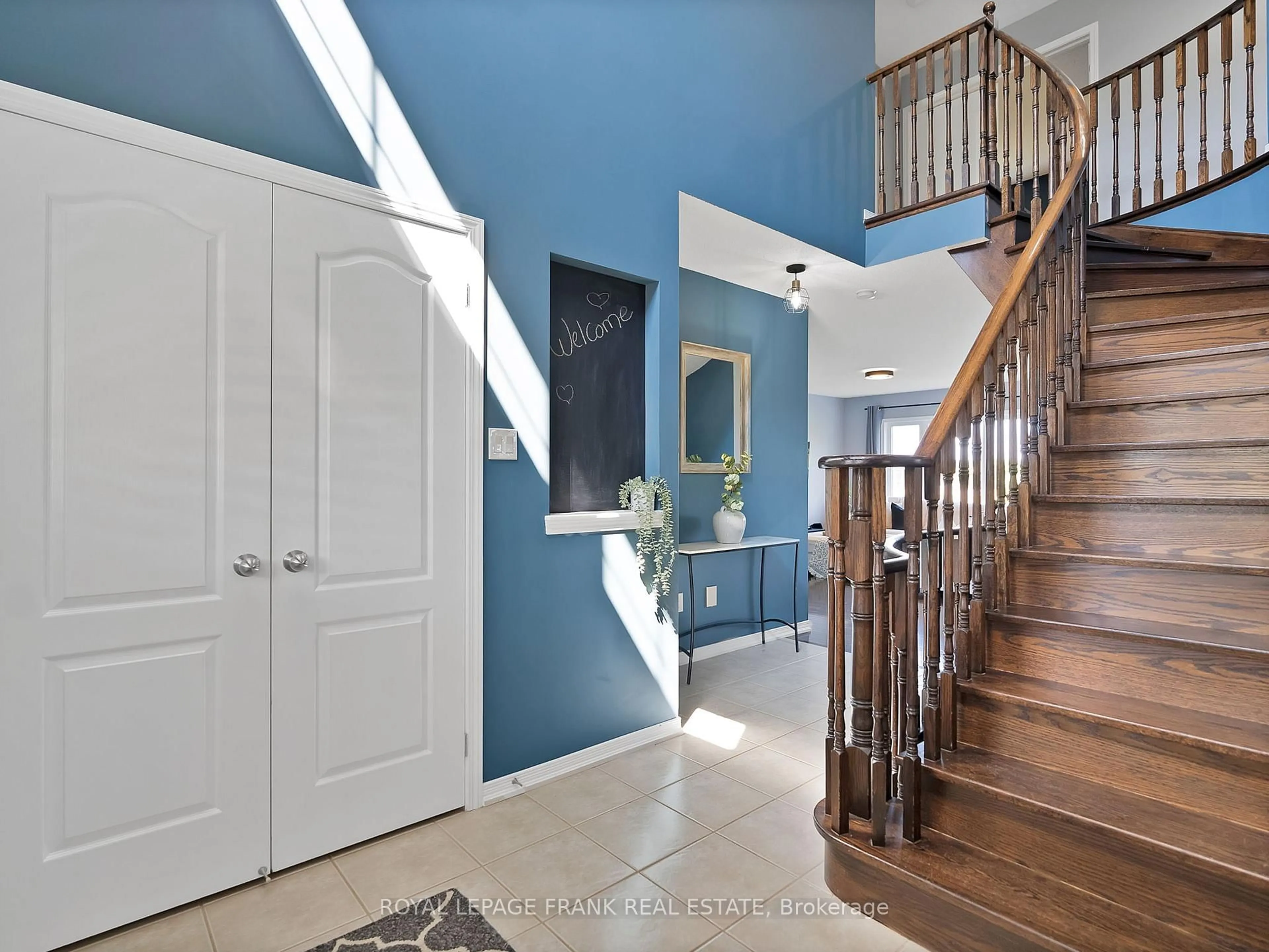 Indoor entryway for 67 Antioch Crt, Brock Ontario L0C 1H0