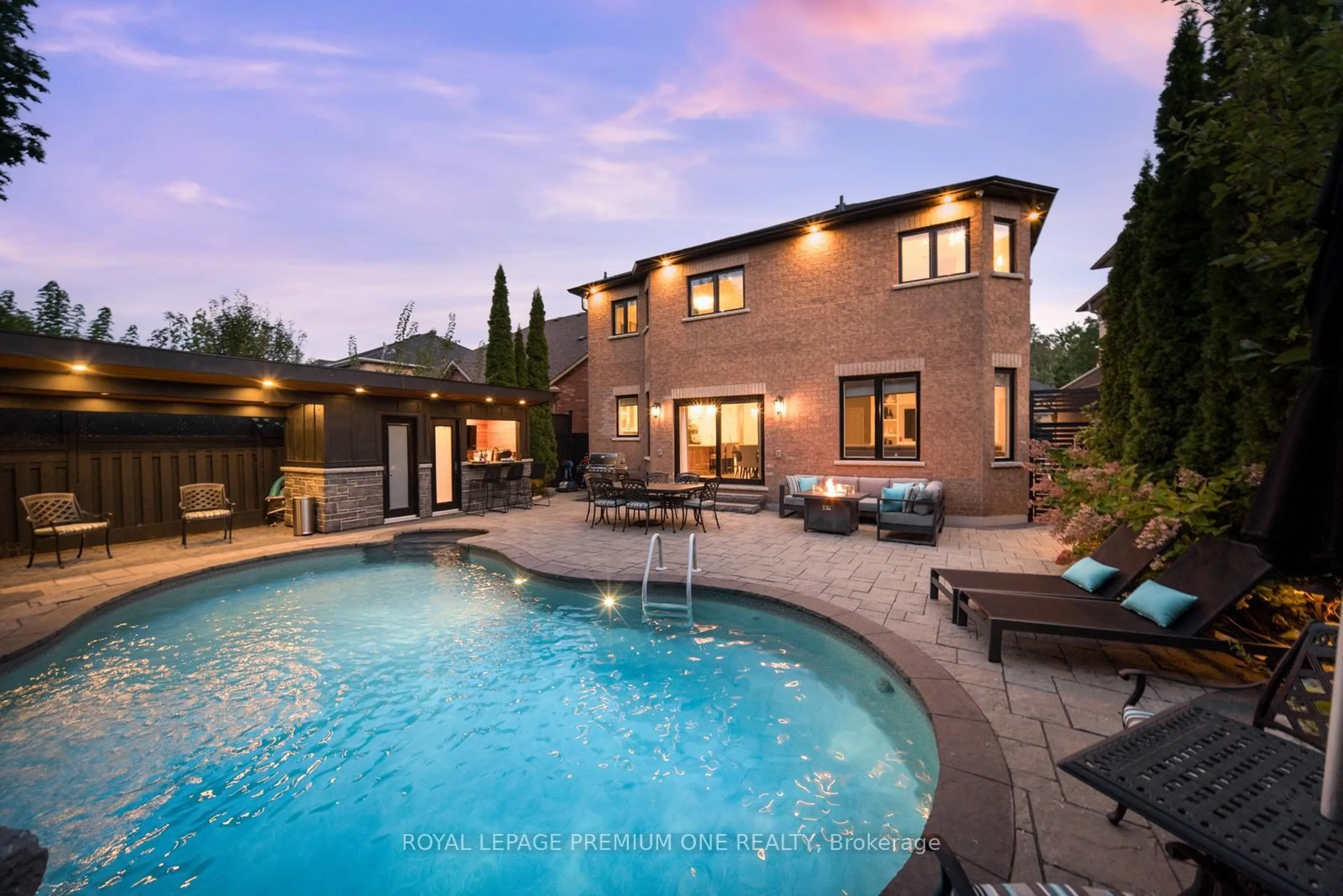 Pool for 28 Johnswood Cres, Vaughan Ontario L4H 2K7
