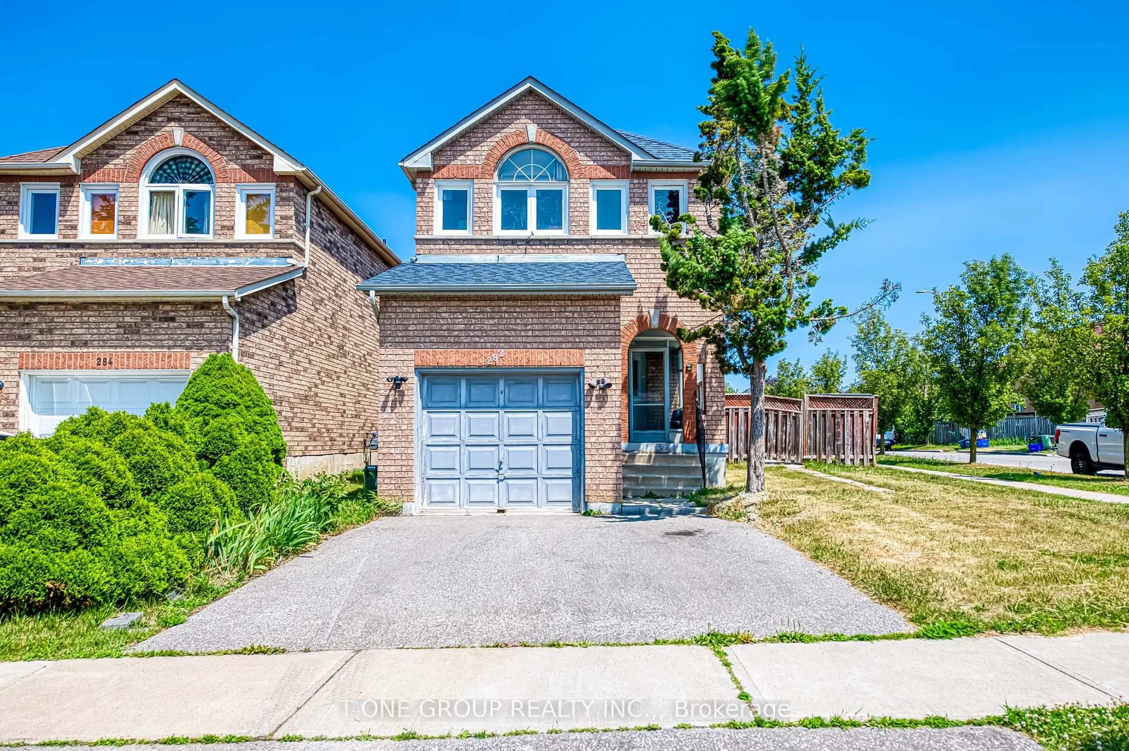 Home with brick exterior material, street for 282 Doubtfire Cres, Markham Ontario L3S 3V8