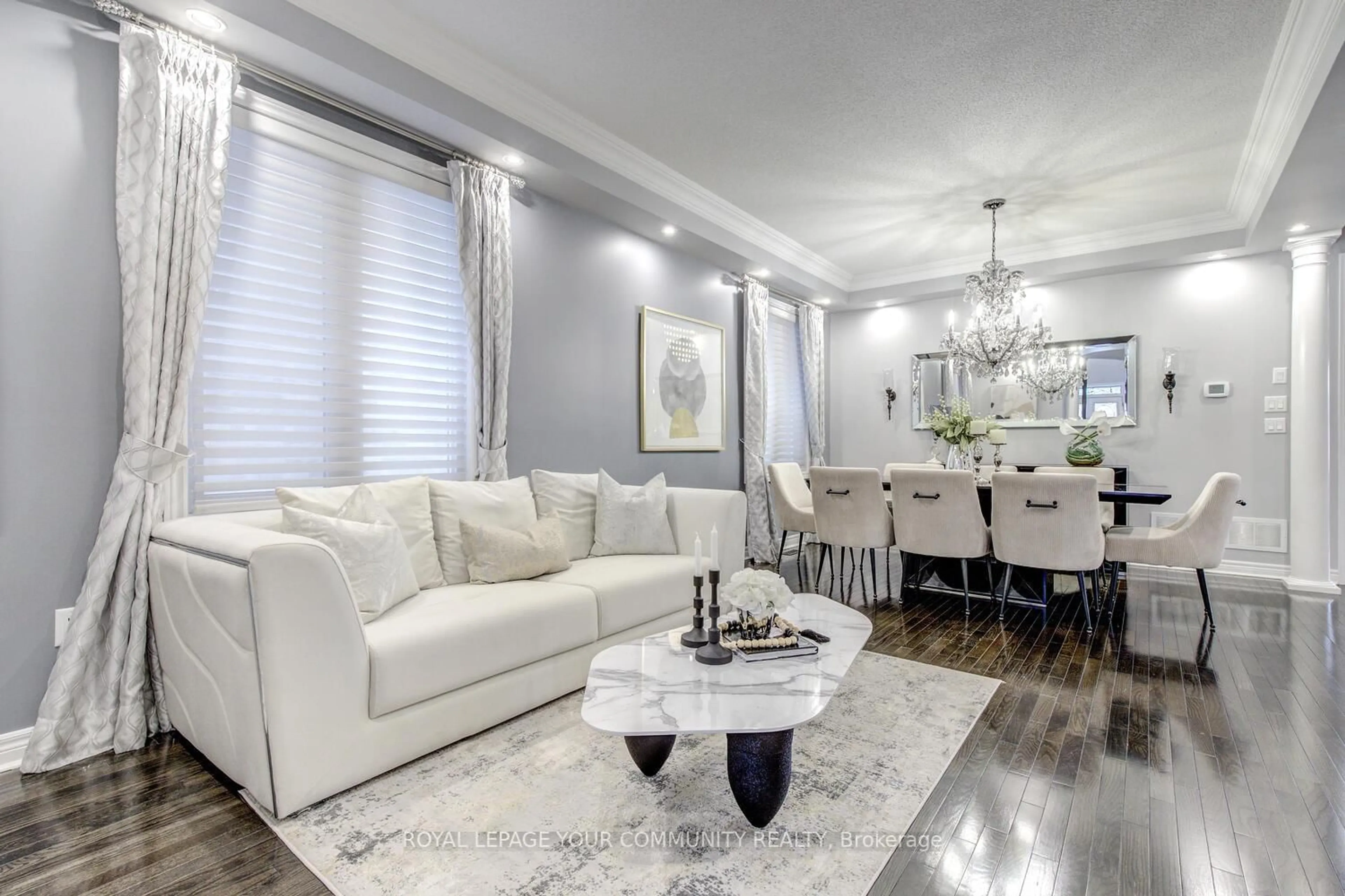 Living room with furniture, unknown for 35 Chayna Cres, Vaughan Ontario L6A 0N2