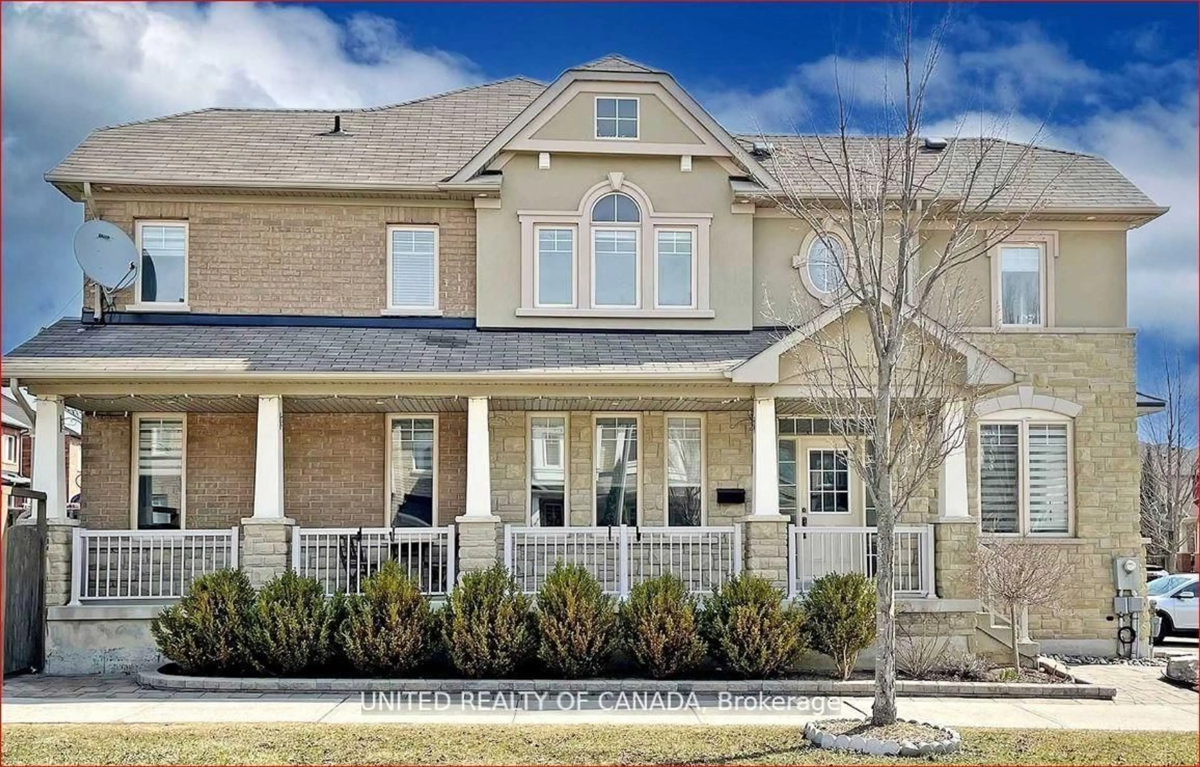 Home with brick exterior material, street for 2 Thistle Ave, Richmond Hill Ontario L4B 0C1