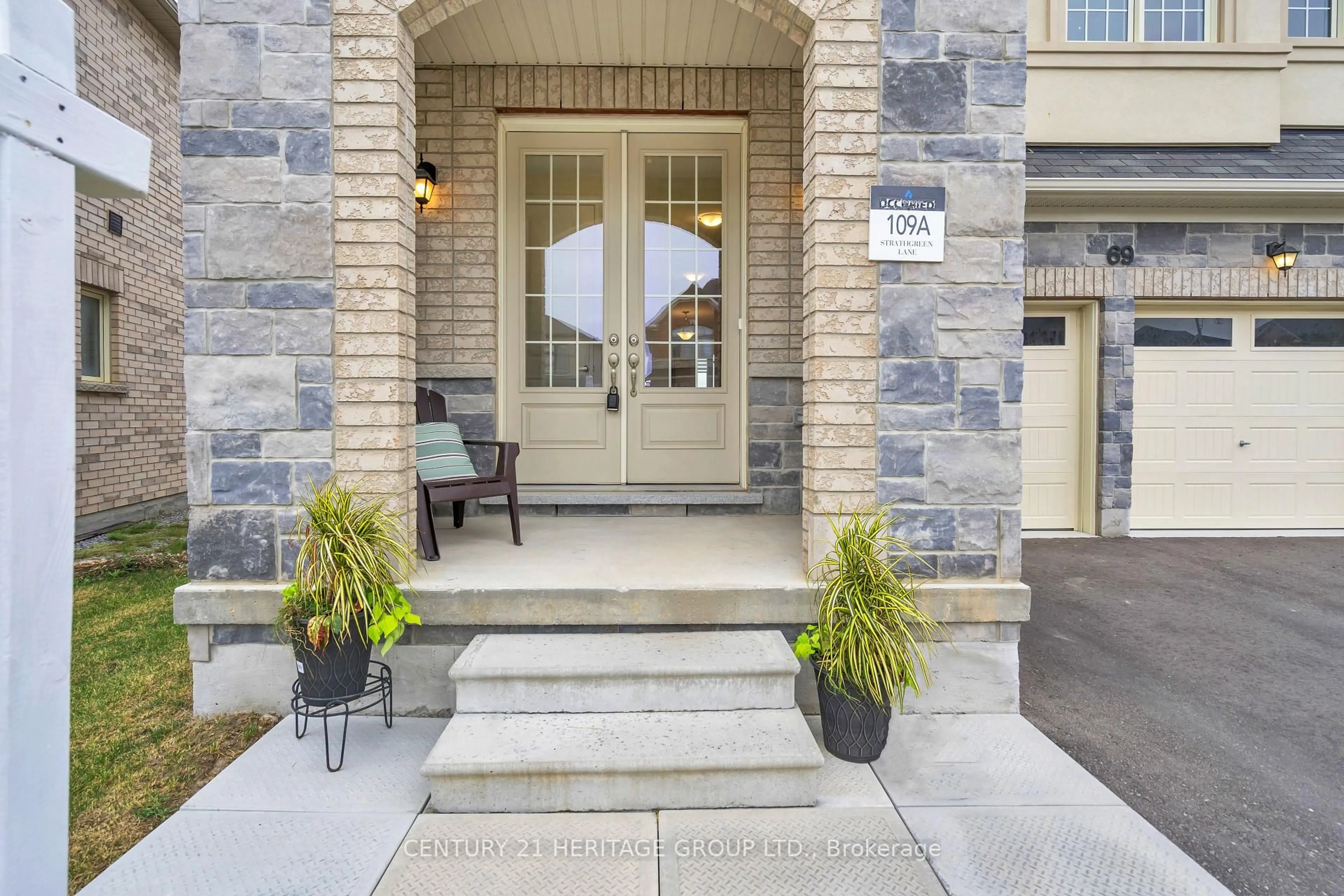 Unknown for 69 Strathgreen Lane, Georgina Ontario L4P 0J2