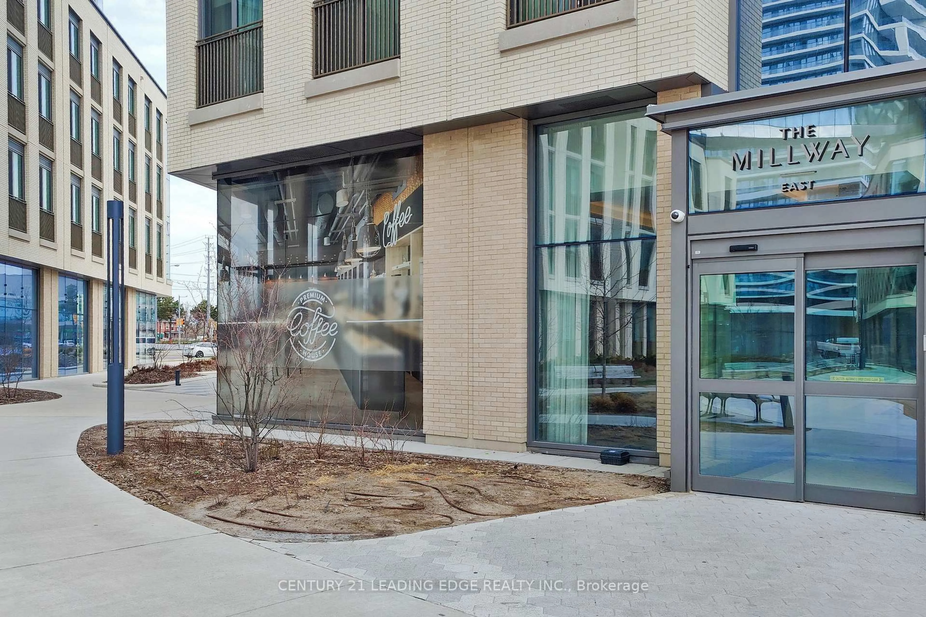 Indoor foyer for 7890 Jane St #1608, Vaughan Ontario L4K 2M7