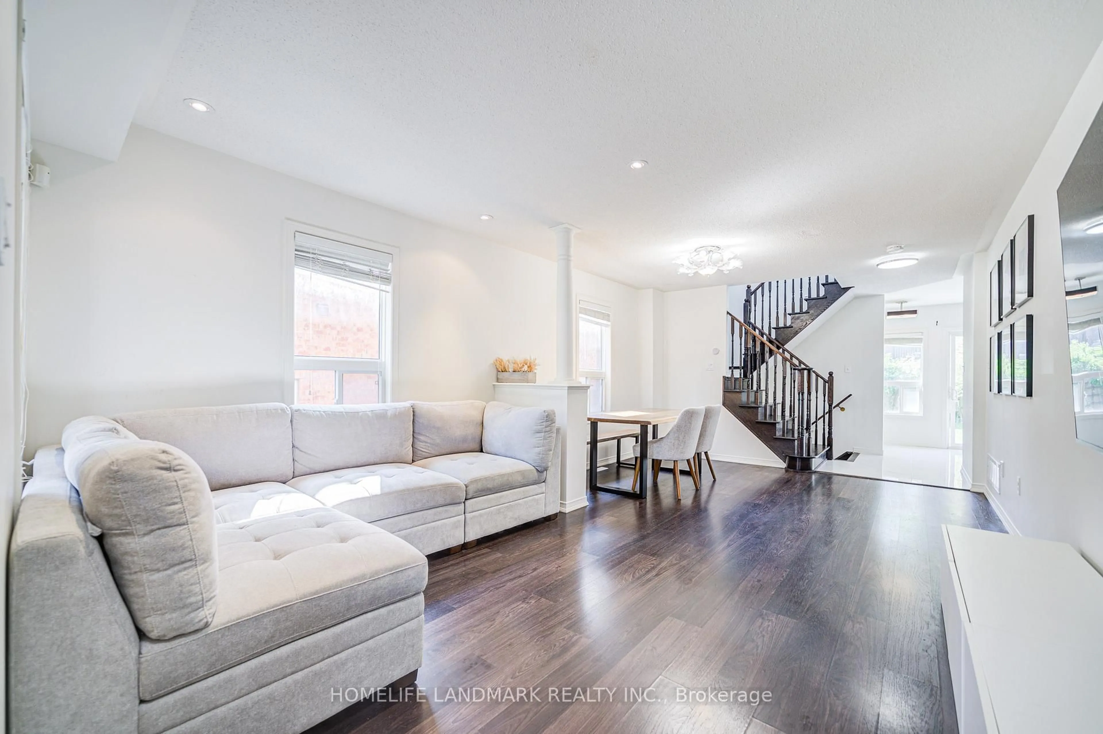 Living room with furniture, unknown for 55 Lewis Honey Dr, Aurora Ontario L4G 0J4