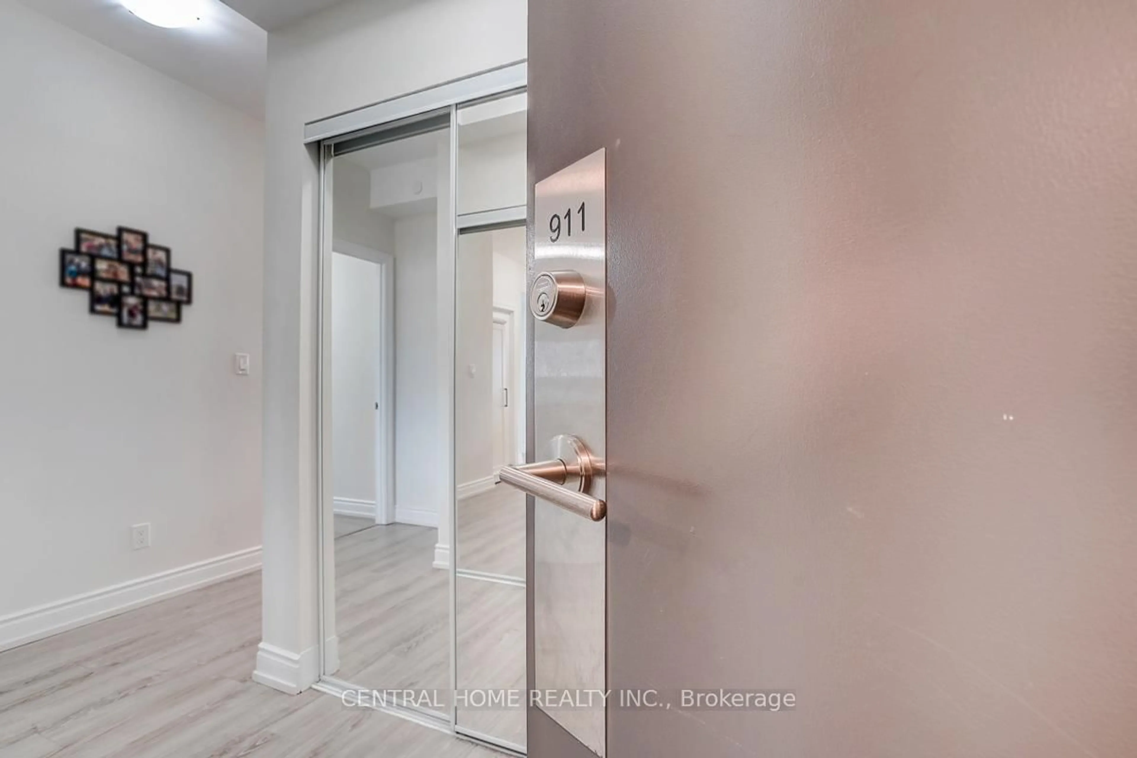 Unknown for 9608 Yonge St #911A, Richmond Hill Ontario L4C 1V6