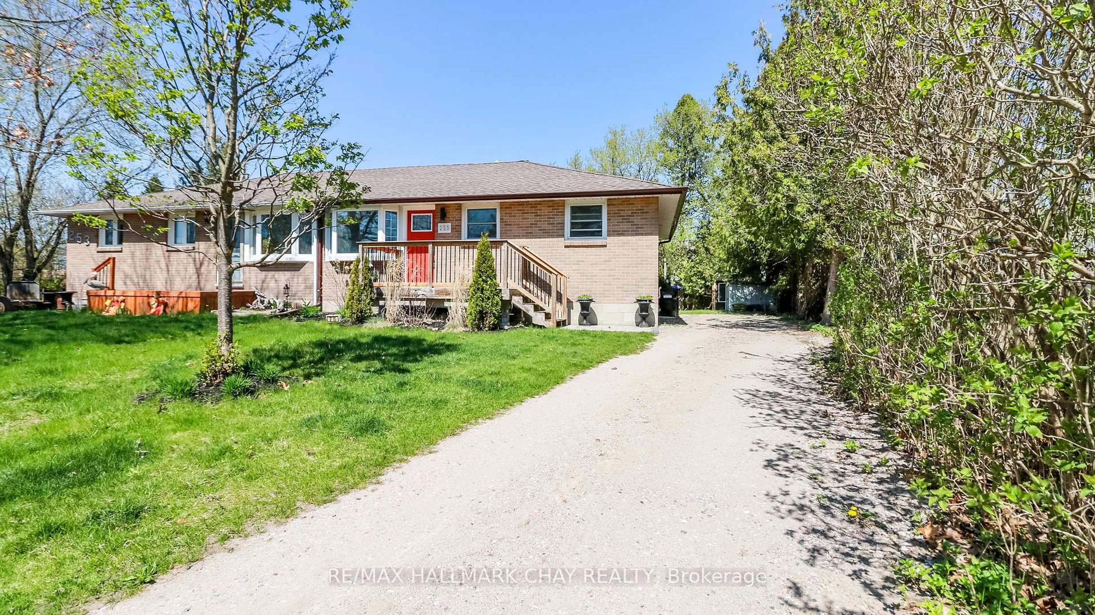 Unknown for 255 Calford St, Essa Ontario L0M 1B0