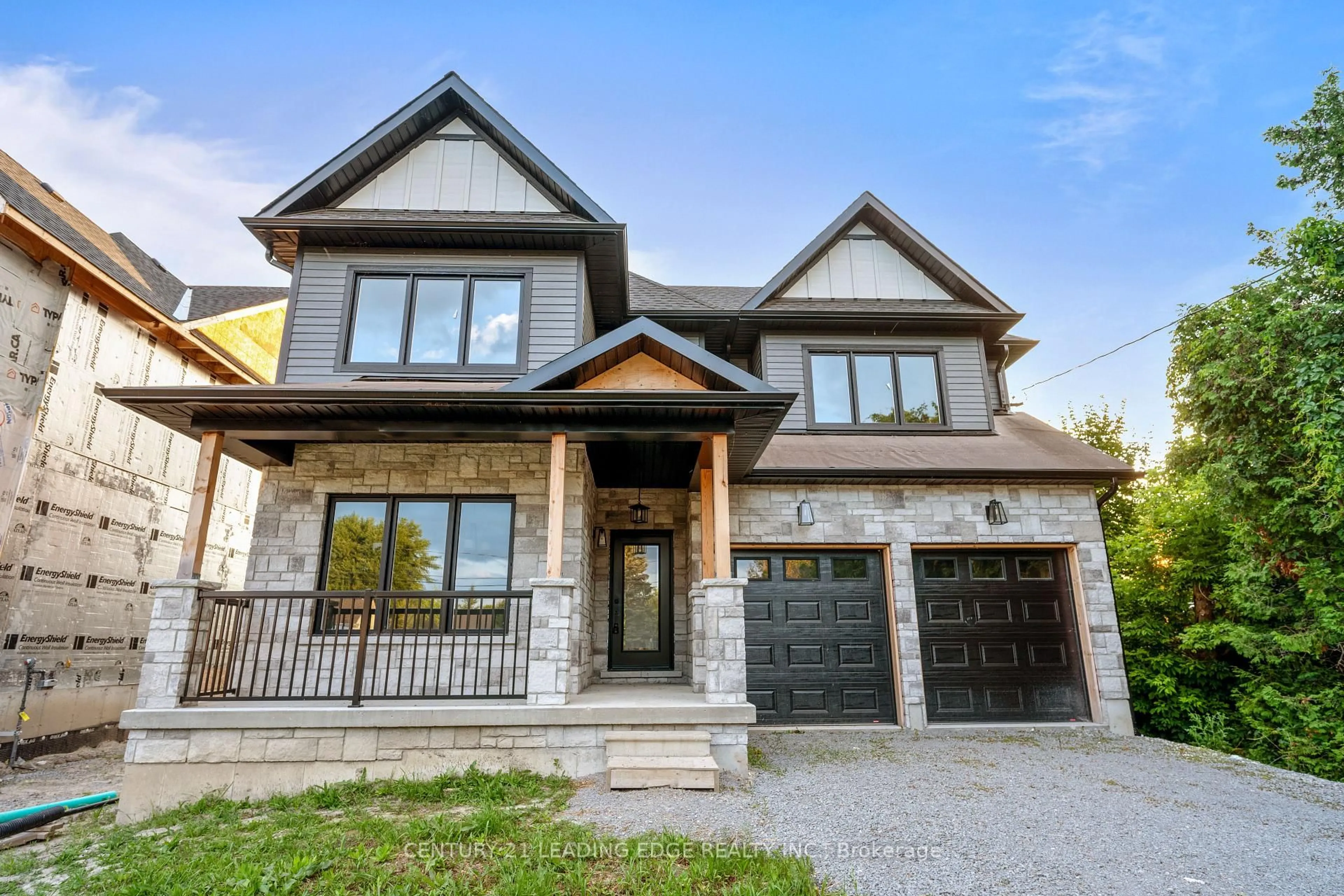Home with brick exterior material, street for 826 Montsell Ave, Georgina Ontario L0E 1S0