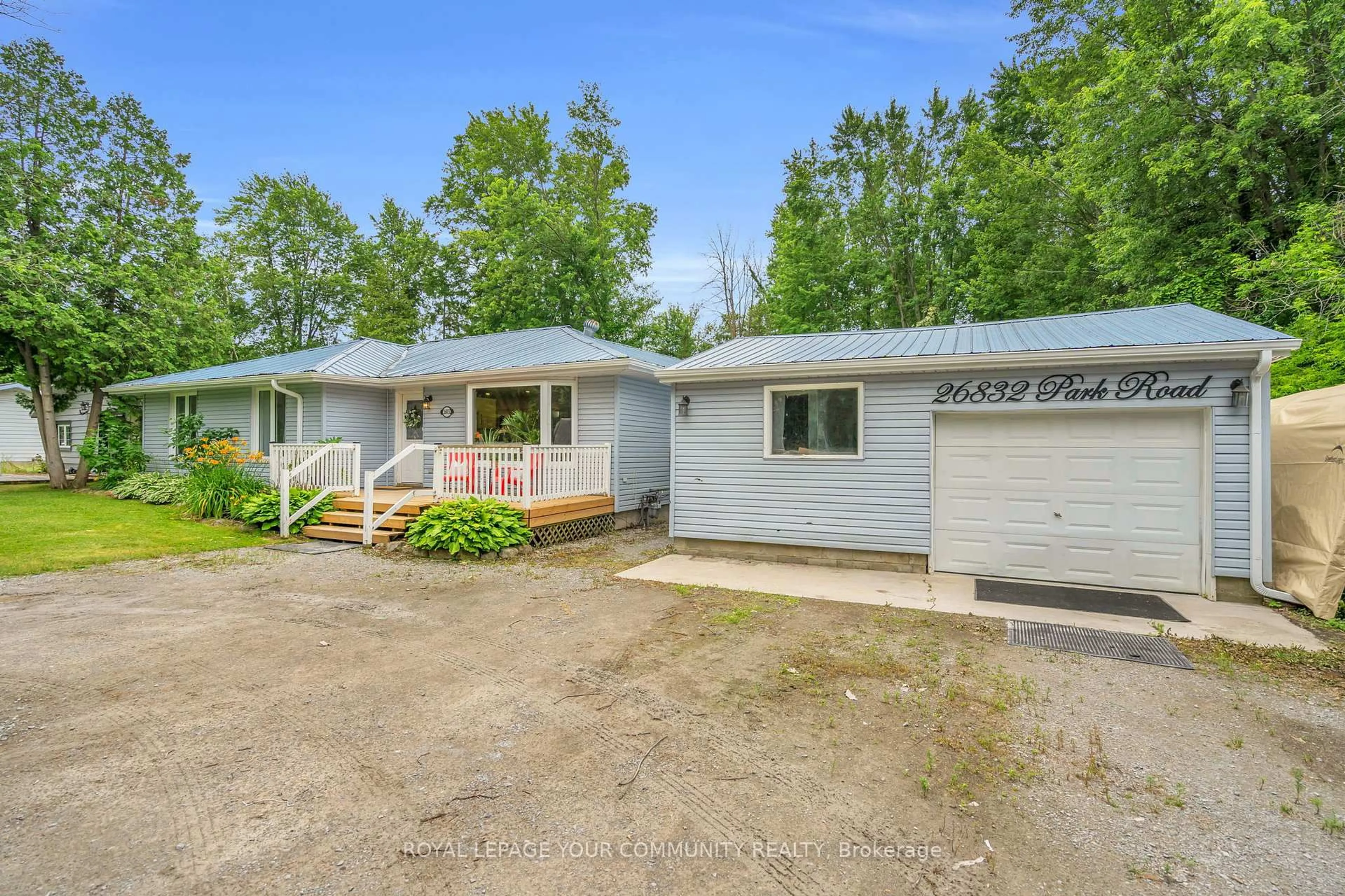 A pic from outside/outdoor area/front of a property/back of a property/a pic from drone, unknown for 26832 Park Rd, Georgina Ontario L0E 1R0