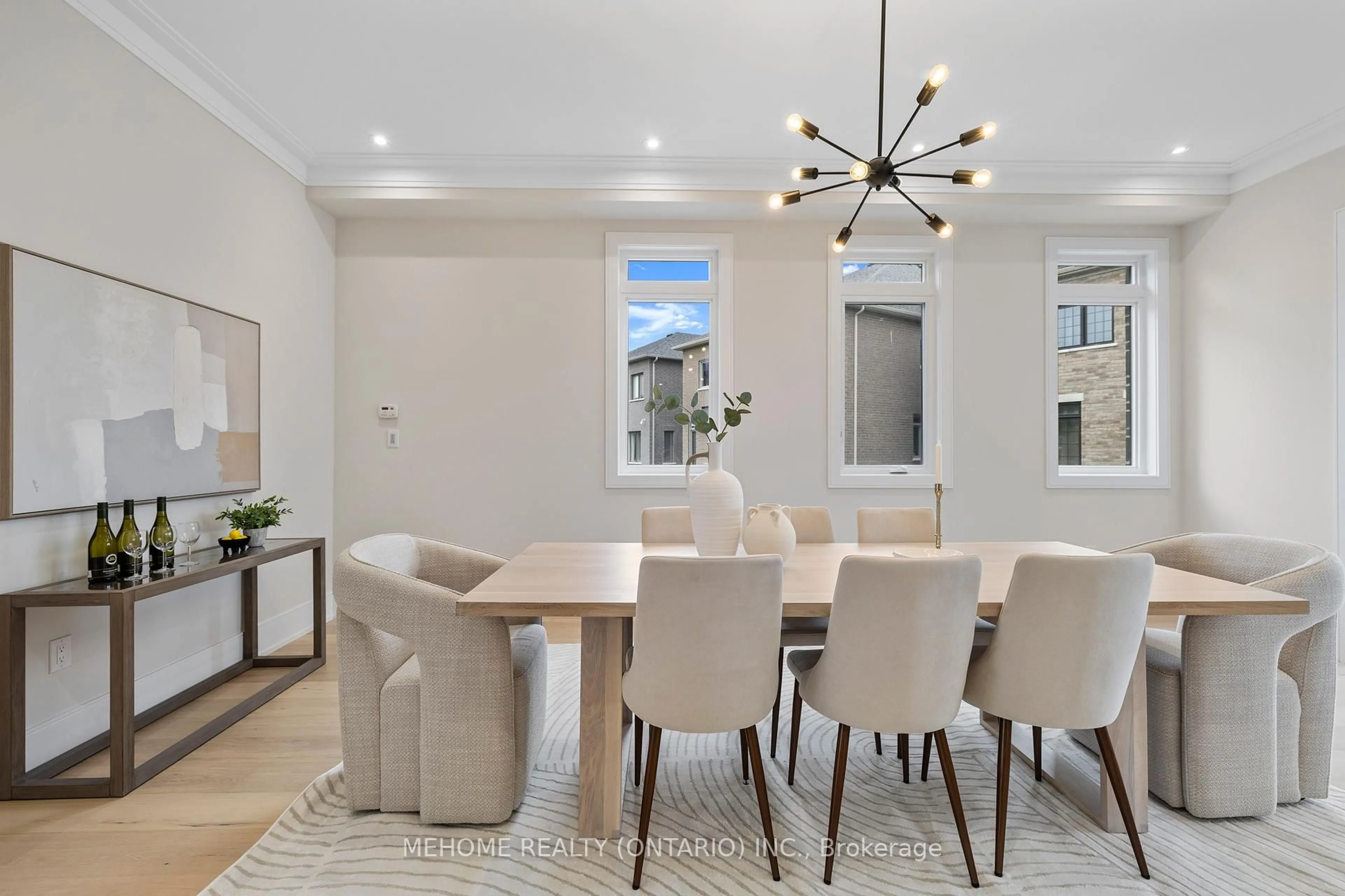 Dining room, unknown for 2 Bunn Crt, Aurora Ontario L4G 0G6