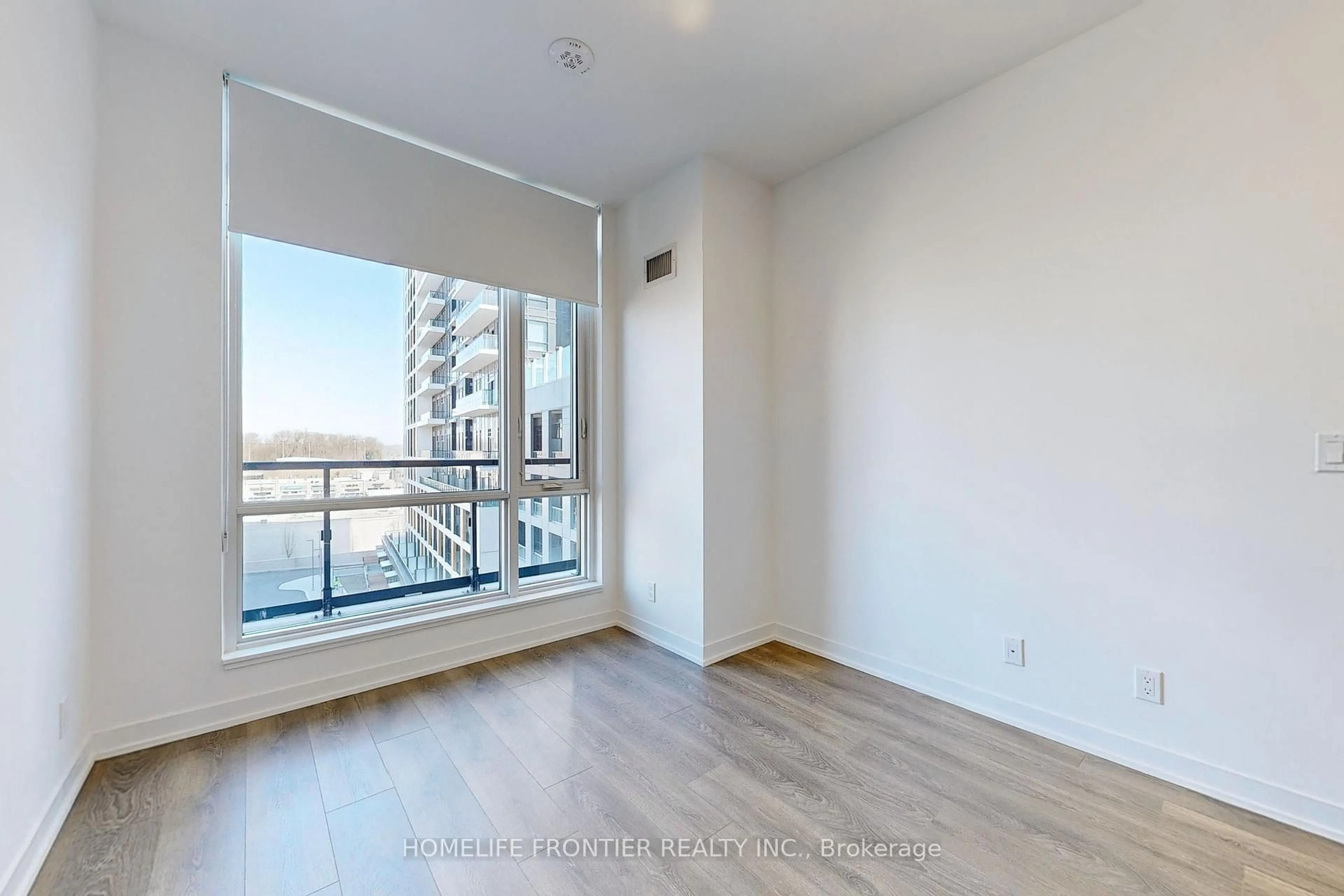 A pic of a room for 7950 Bathurst St #626, Vaughan Ontario L4J 0L4