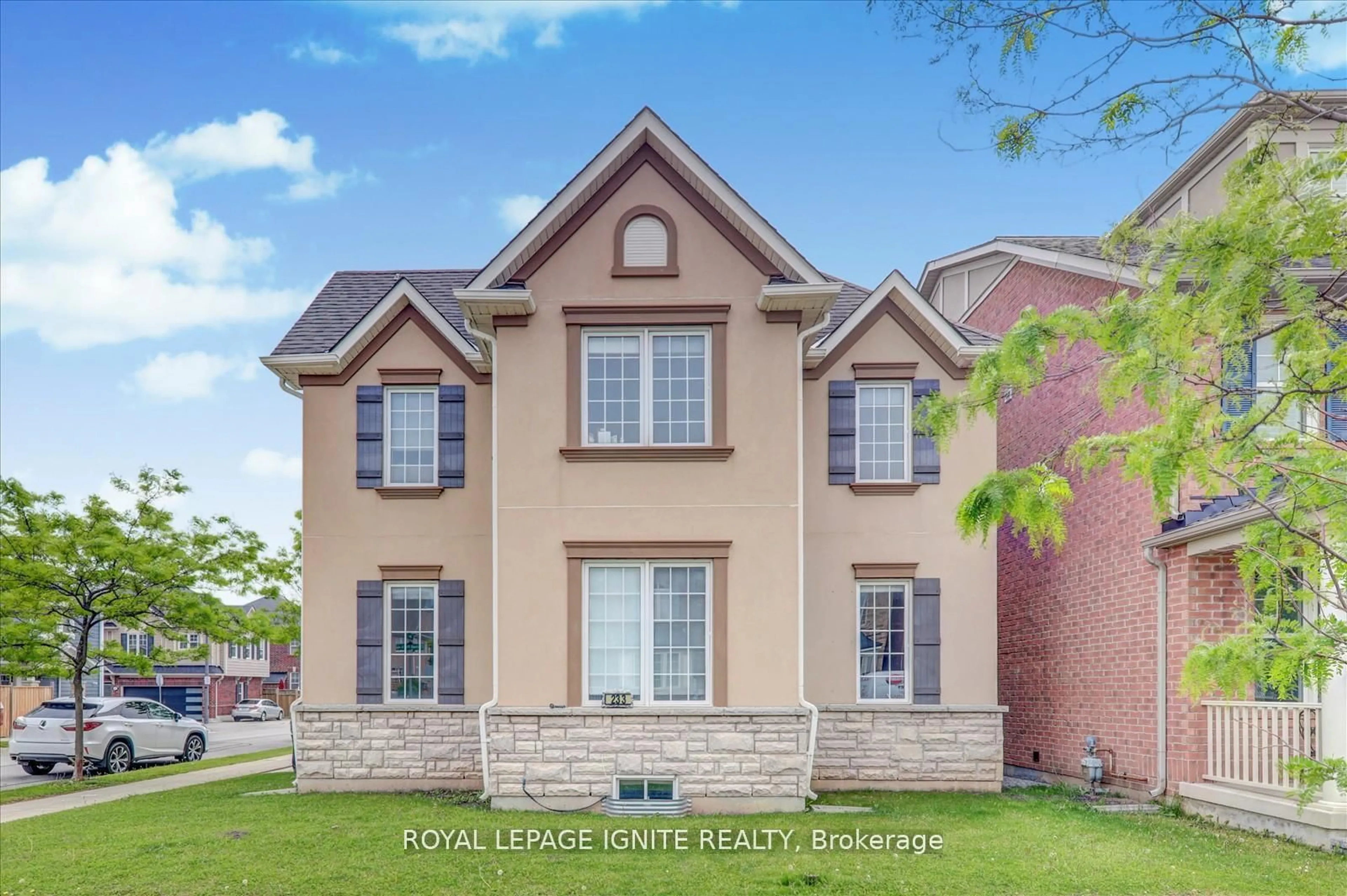 Home with brick exterior material, street for 233 Cornell Park Ave, Markham Ontario L6B 0W8