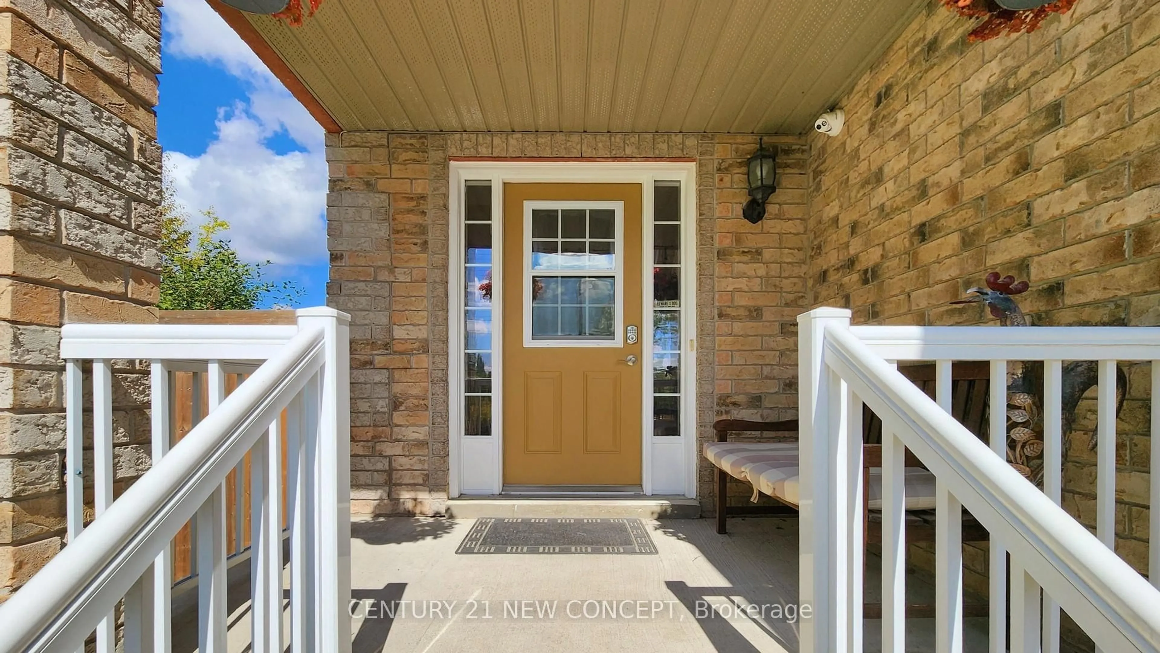 Indoor entryway for 2174 Taggart Crt, Innisfil Ontario L9S 0C4