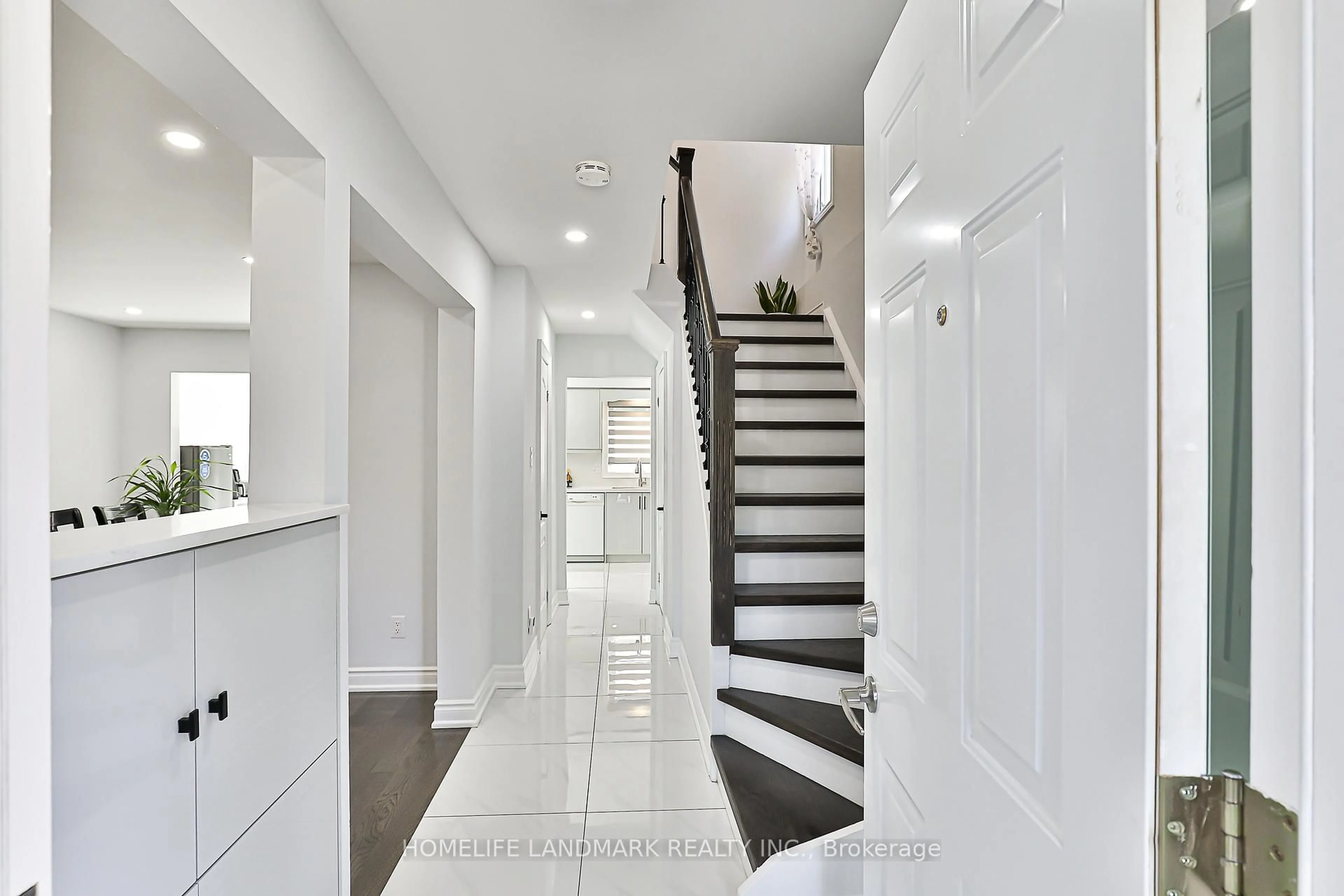 Unknown for 103 Fullerton Cres, Markham Ontario L3R 3G4