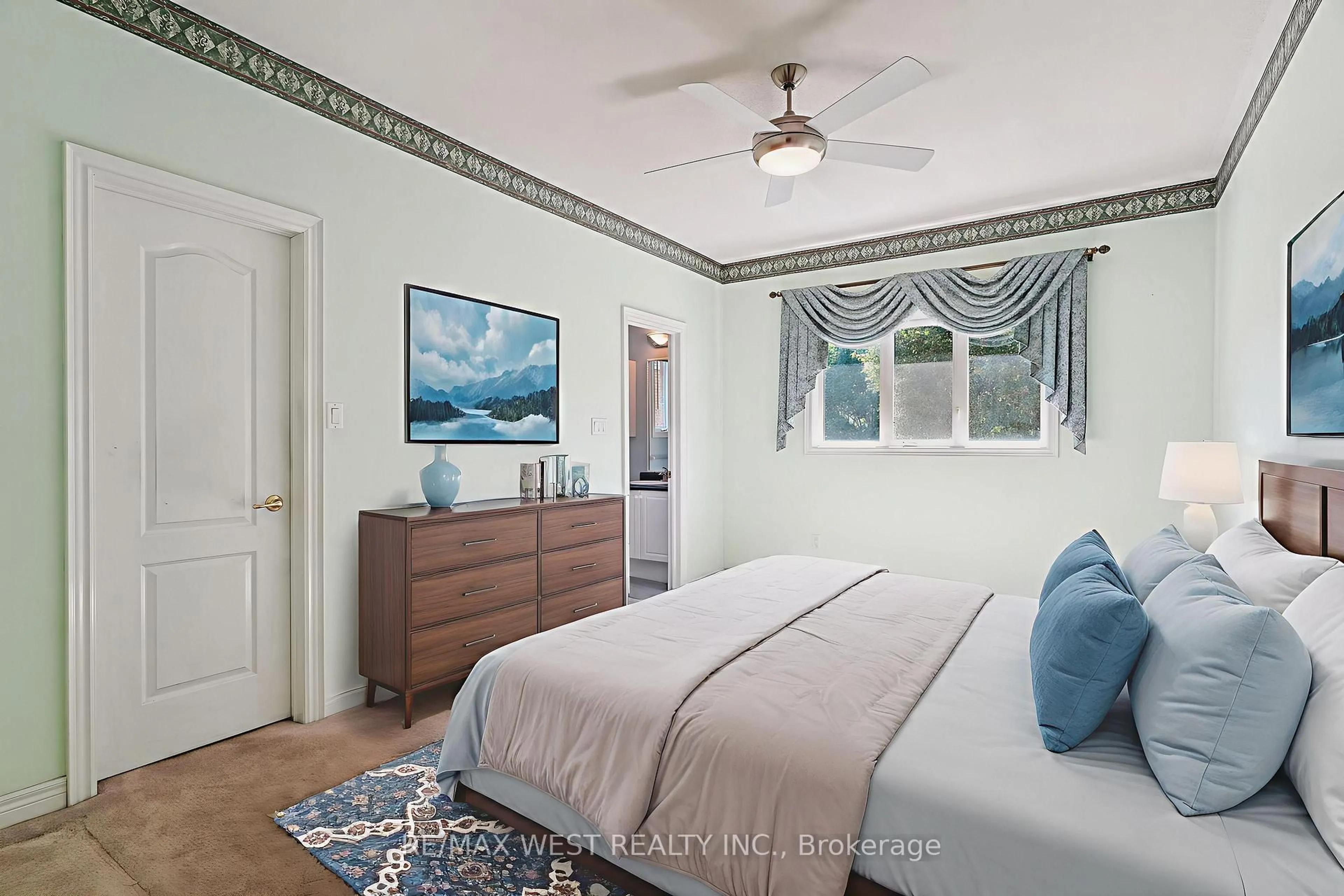 Bedroom with bed, unknown for 42 Windrose Crt, Vaughan Ontario L4L 9G9