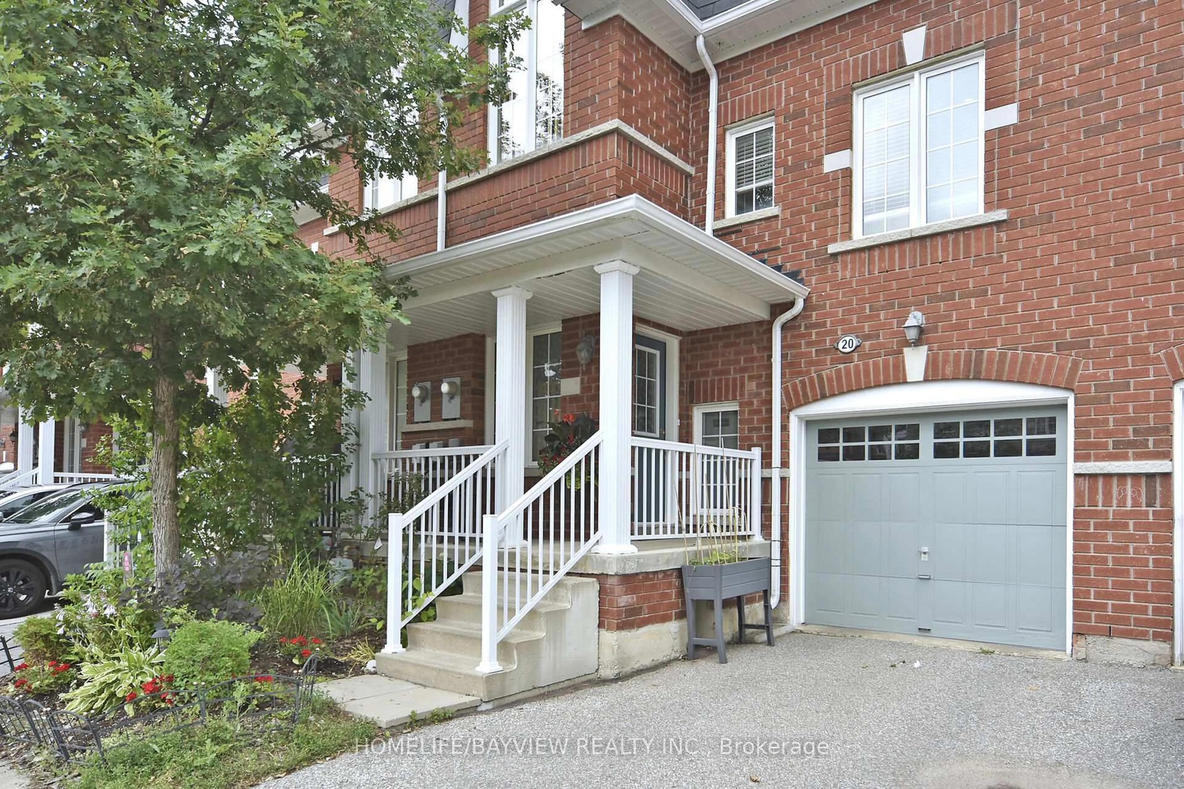Home with brick exterior material, street for 15 Old Colony Rd #20, Richmond Hill Ontario L4E 4L5