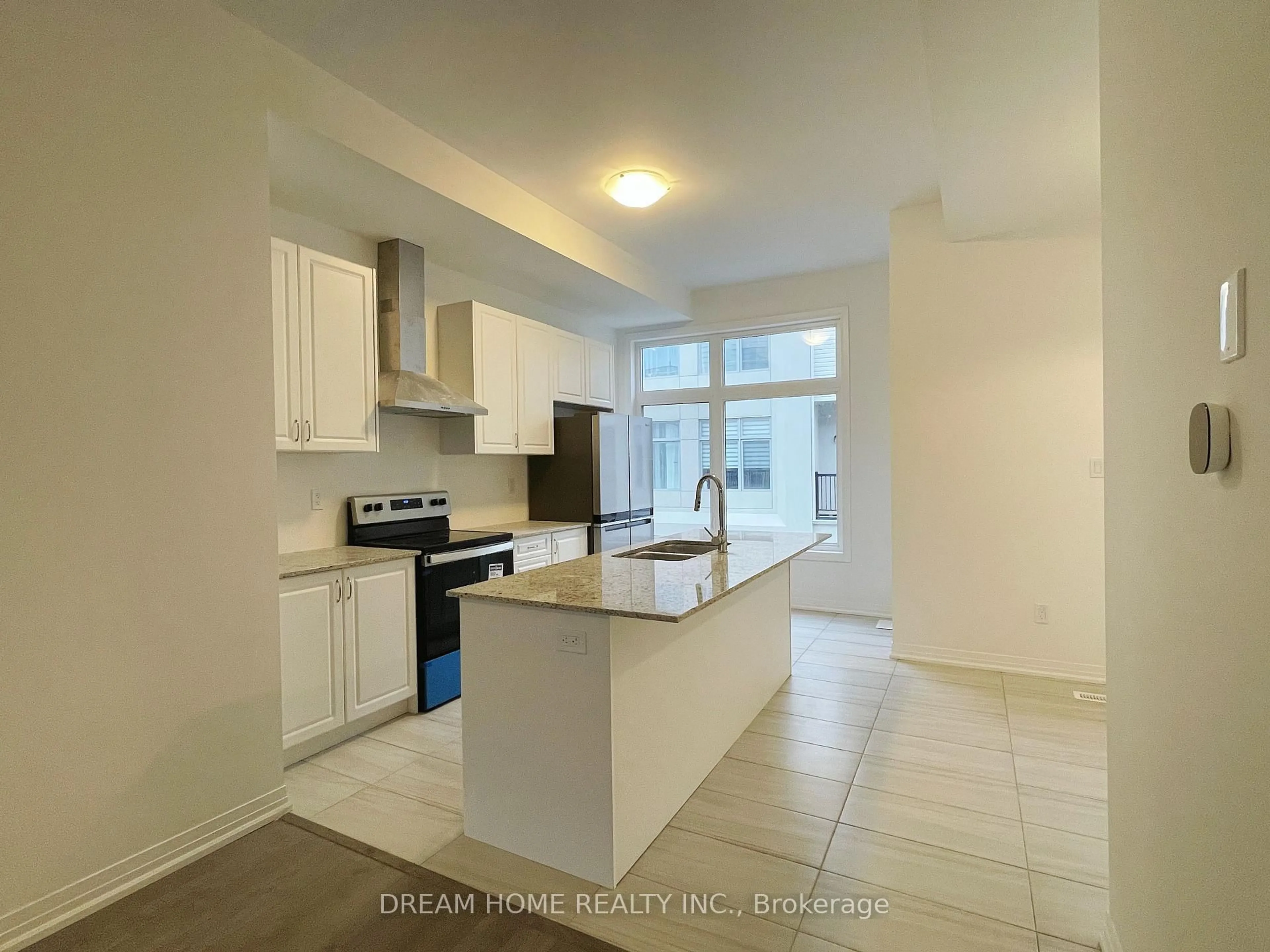 Standard kitchen, unknown for 9 Albert Firman Lane, Markham Ontario L6C 2V6