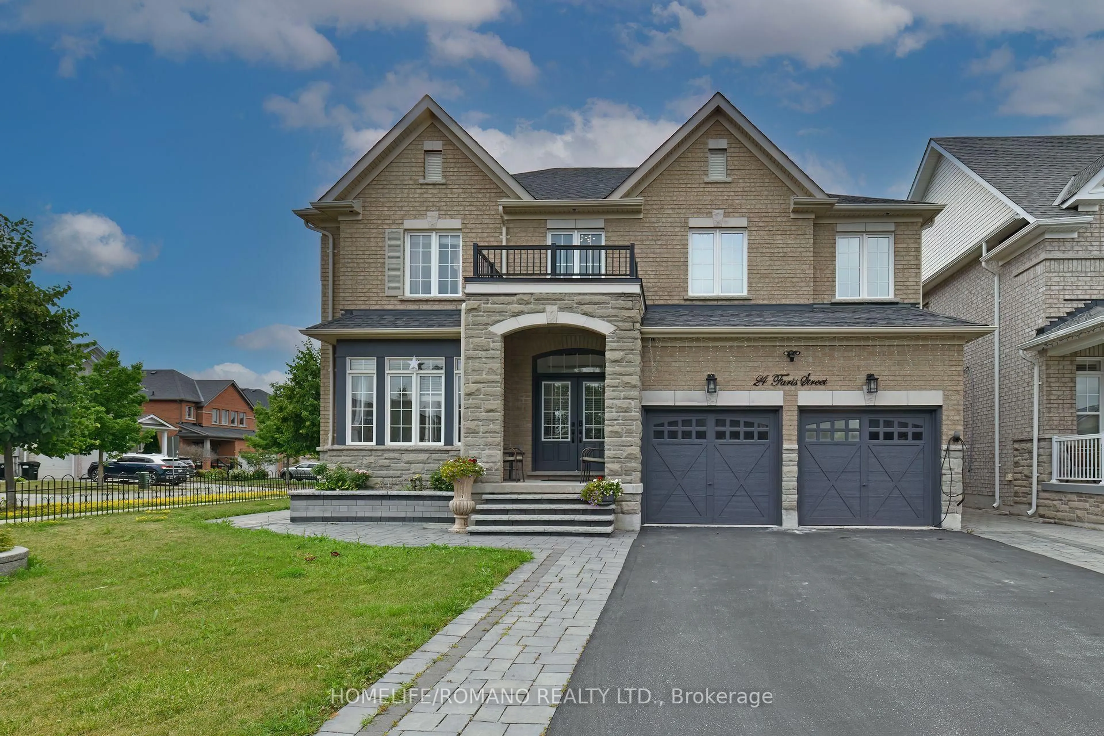 Home with brick exterior material, street for 24 Faris St, Bradford West Gwillimbury Ontario L3Z 0B4