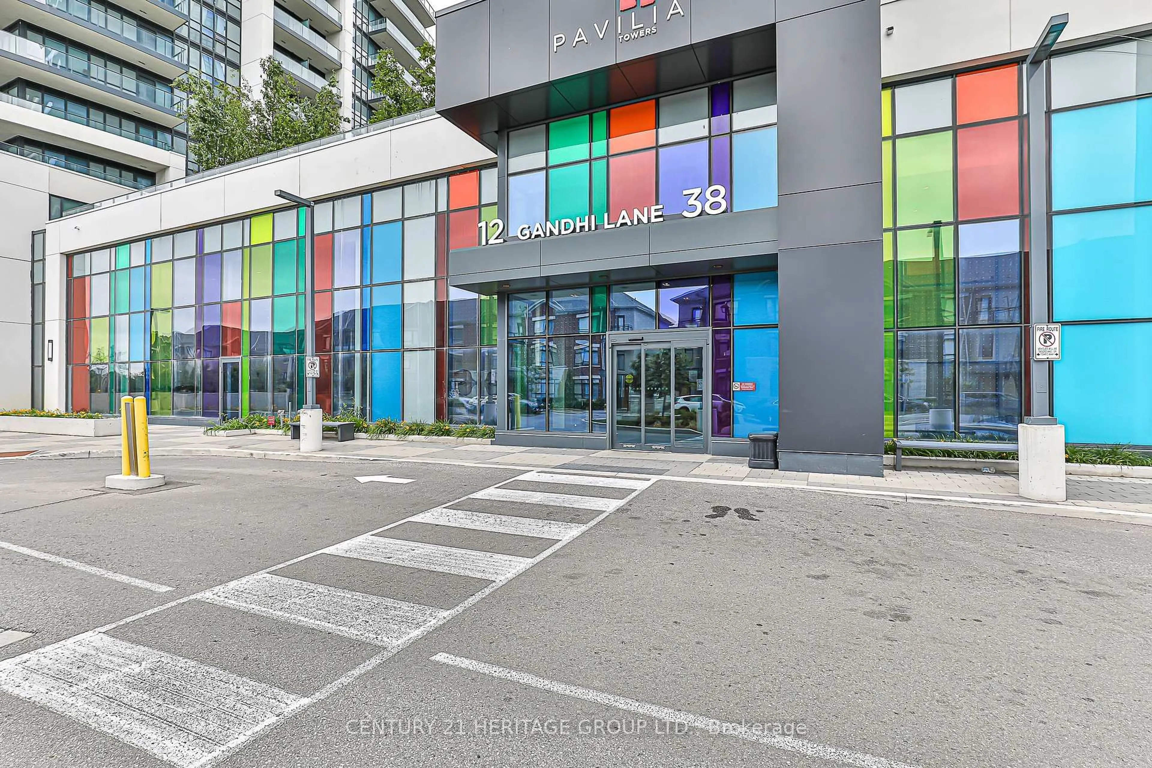 Indoor foyer for 12 Gandhi Lane #1506, Markham Ontario L3T 0G8