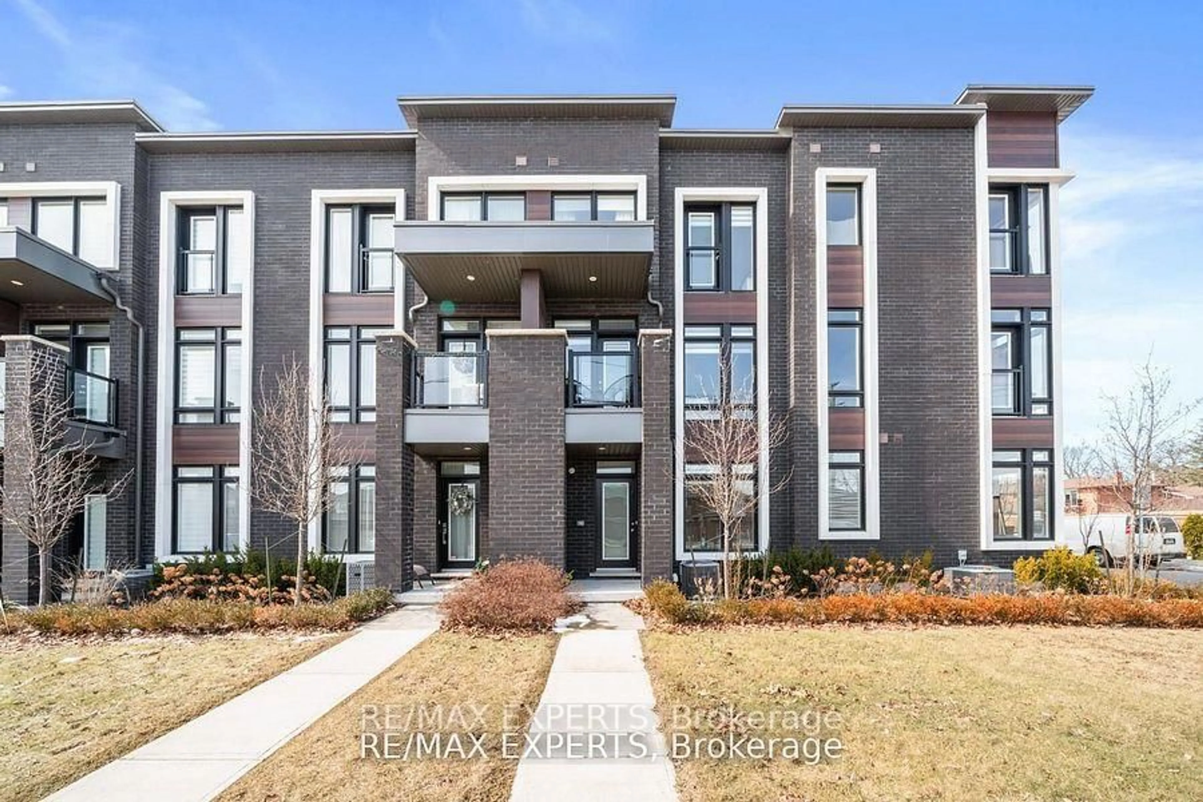 Home with brick exterior material, unknown for 13 Shatner Turnabout Cres, Vaughan Ontario L4L 0M4