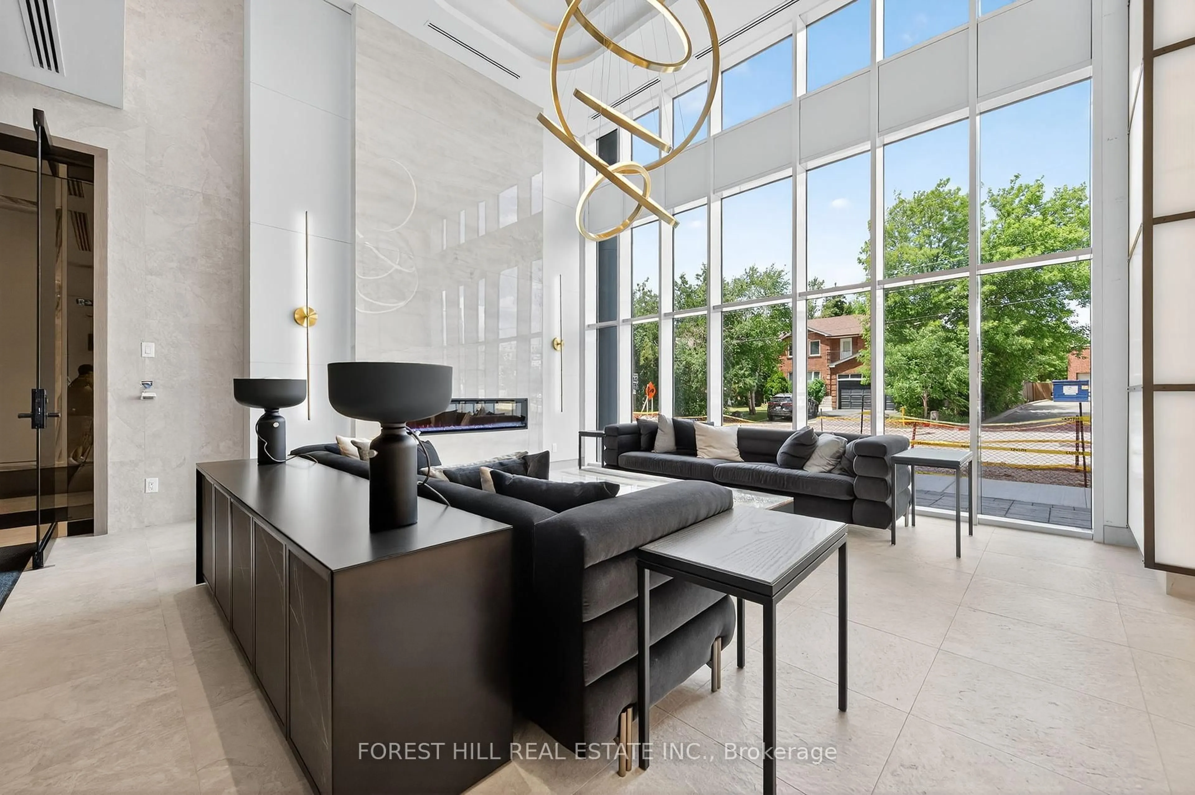 Lobby for 8888 Yonge St #802, Richmond Hill Ontario L4C 5V6