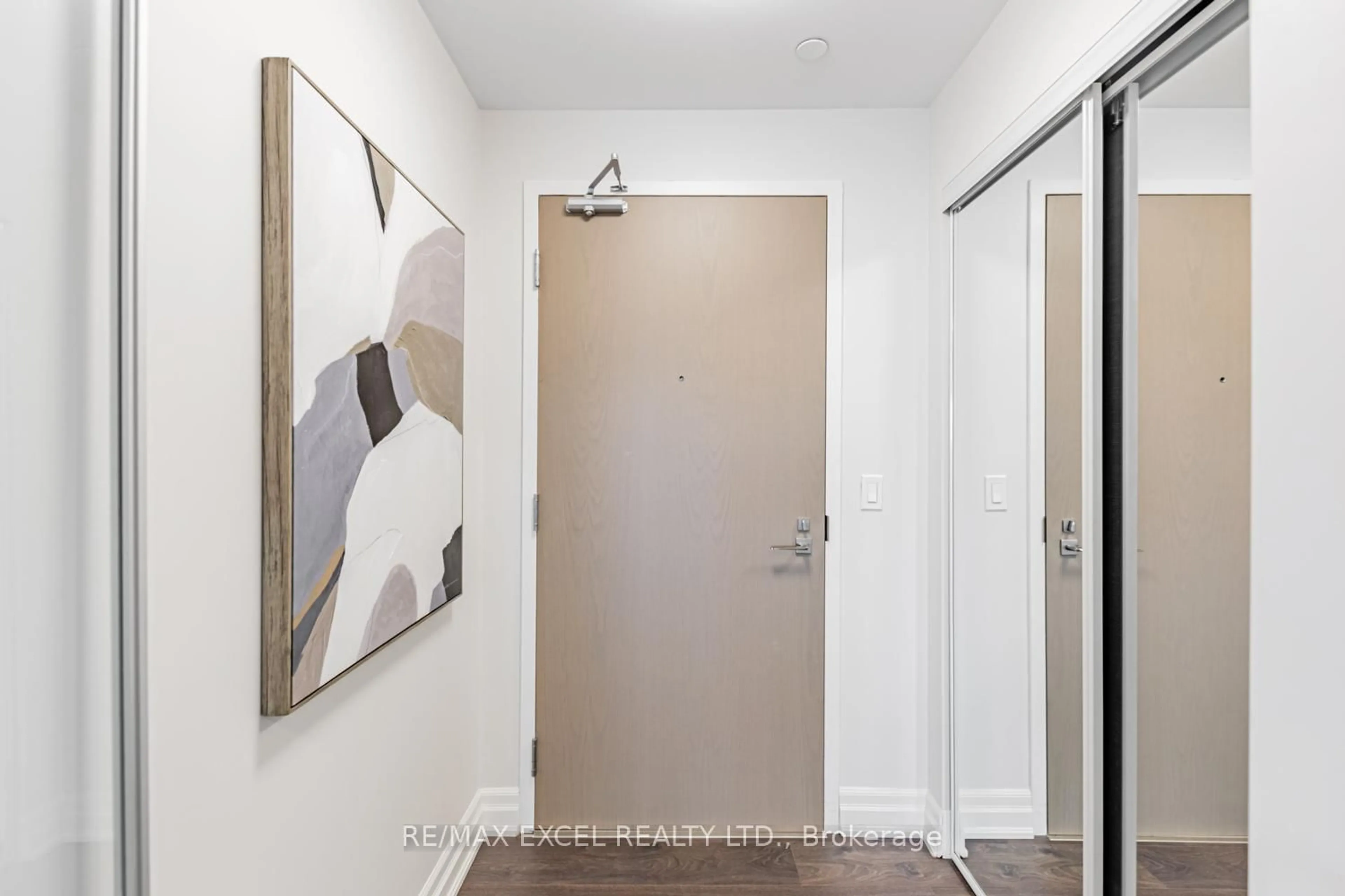 Indoor entryway for 8 Rouge Valley Dr #1101, Markham Ontario L6G 0G8