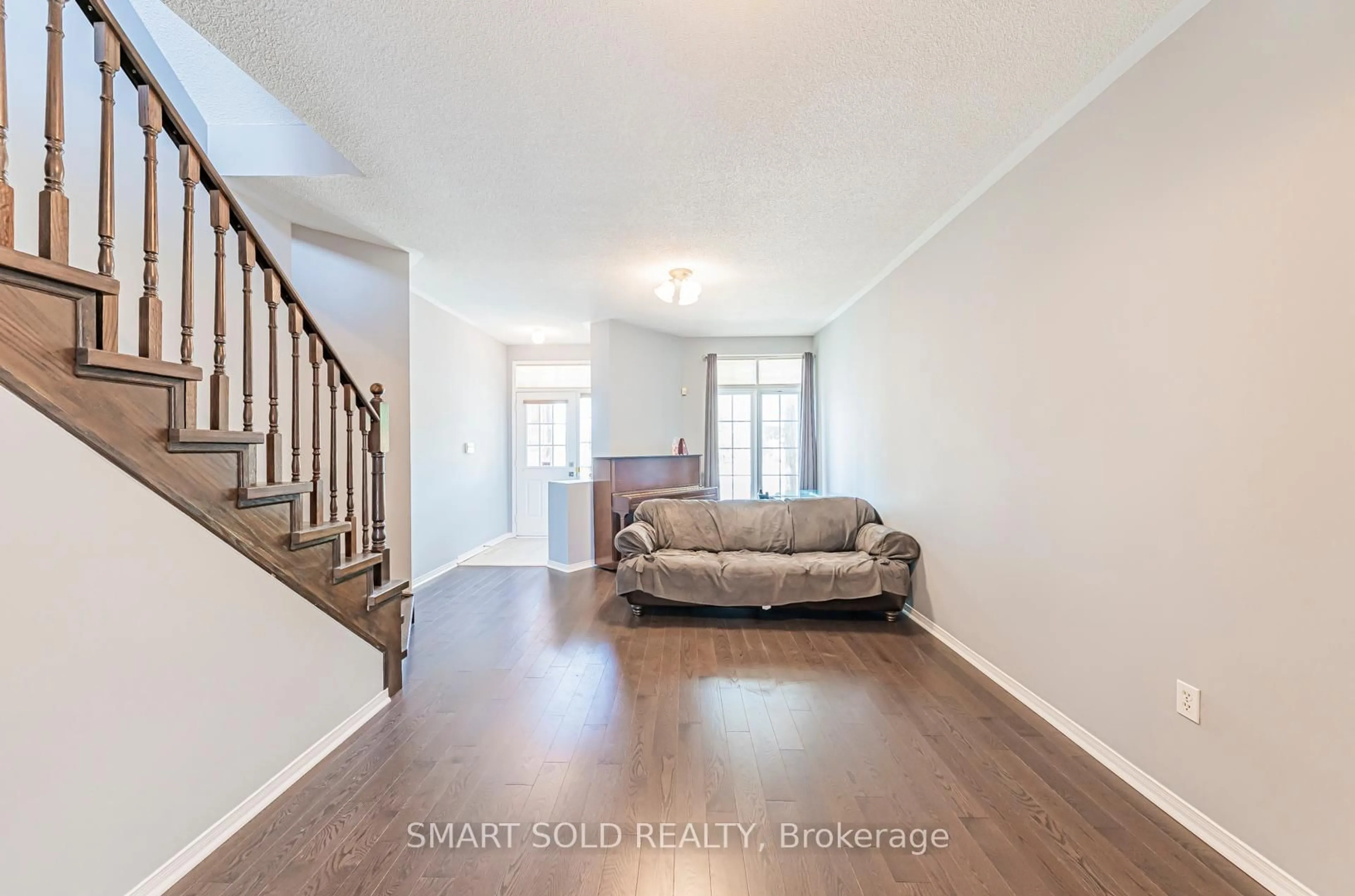 Indoor entryway for 75 Bur Oak Ave, Markham Ontario L6C 2E5