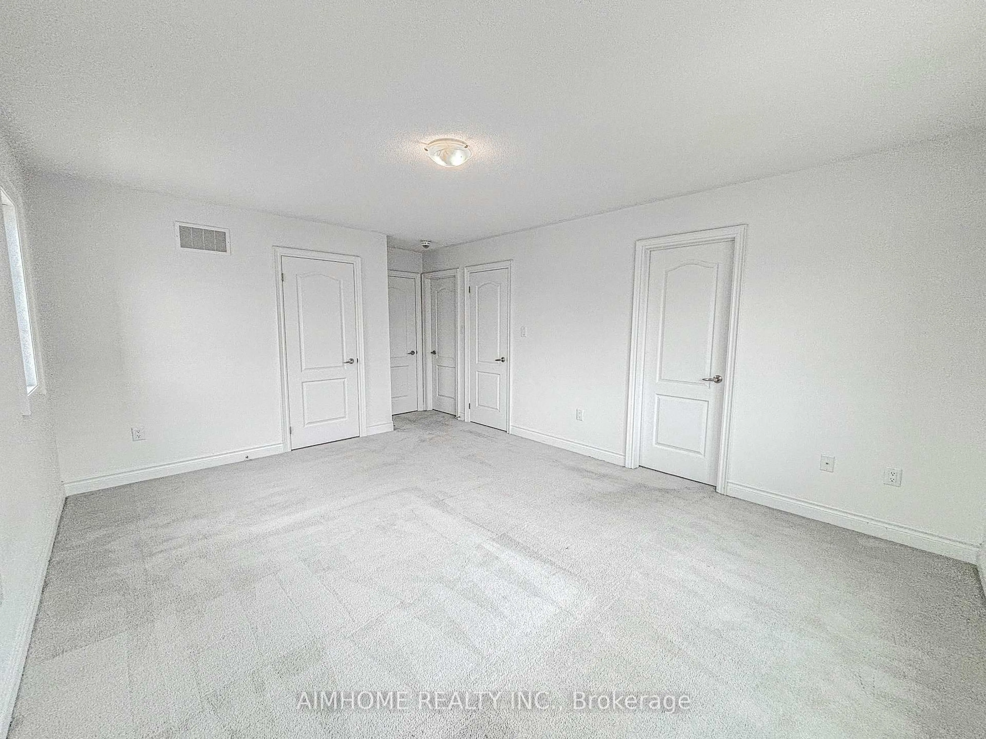 A pic of a room for 1 Briarfield Ave, East Gwillimbury Ontario L9N 0P5