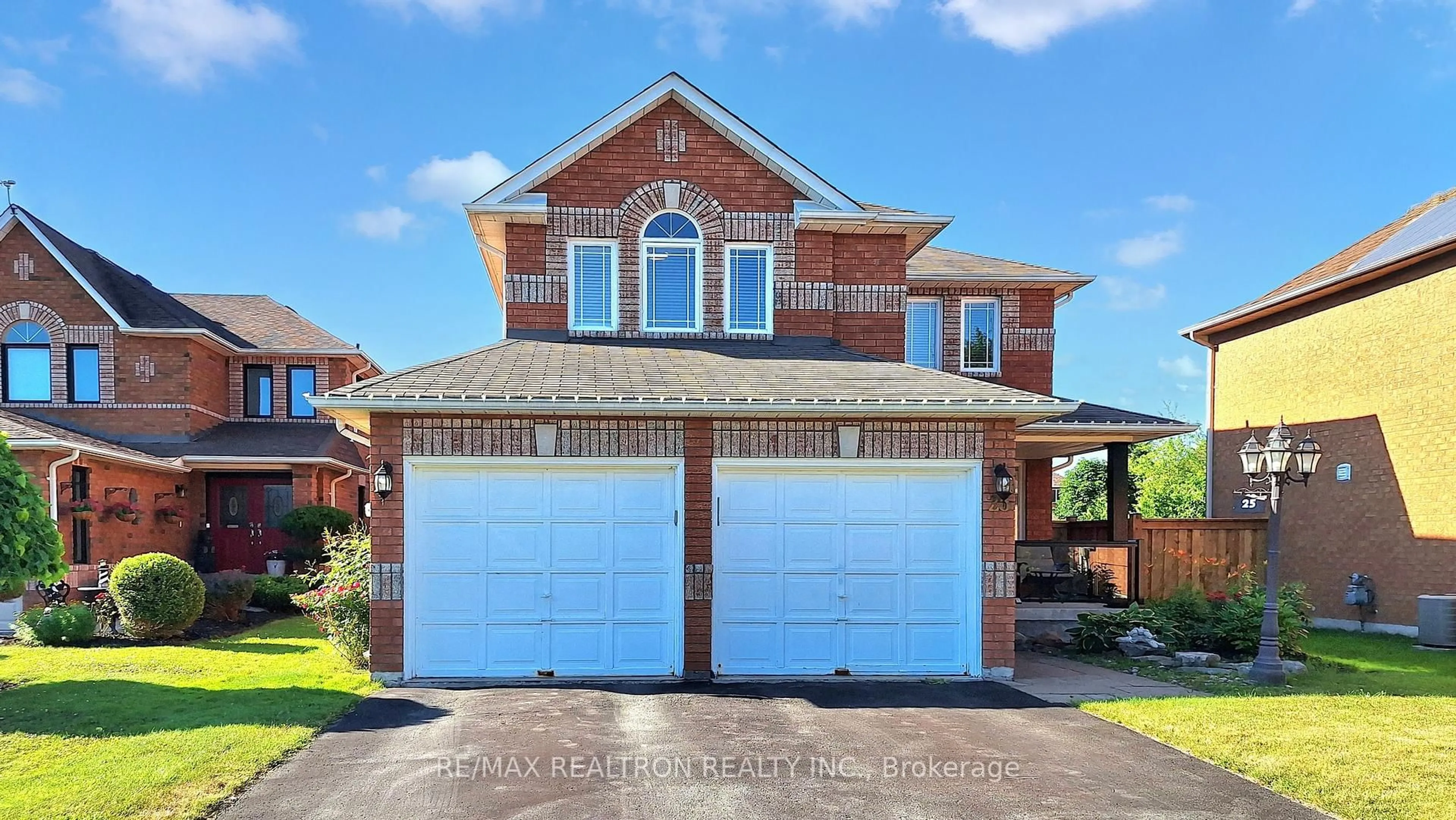 Home with brick exterior material, street for 25 Rinaldo Rd, Georgina Ontario L4P 3X8
