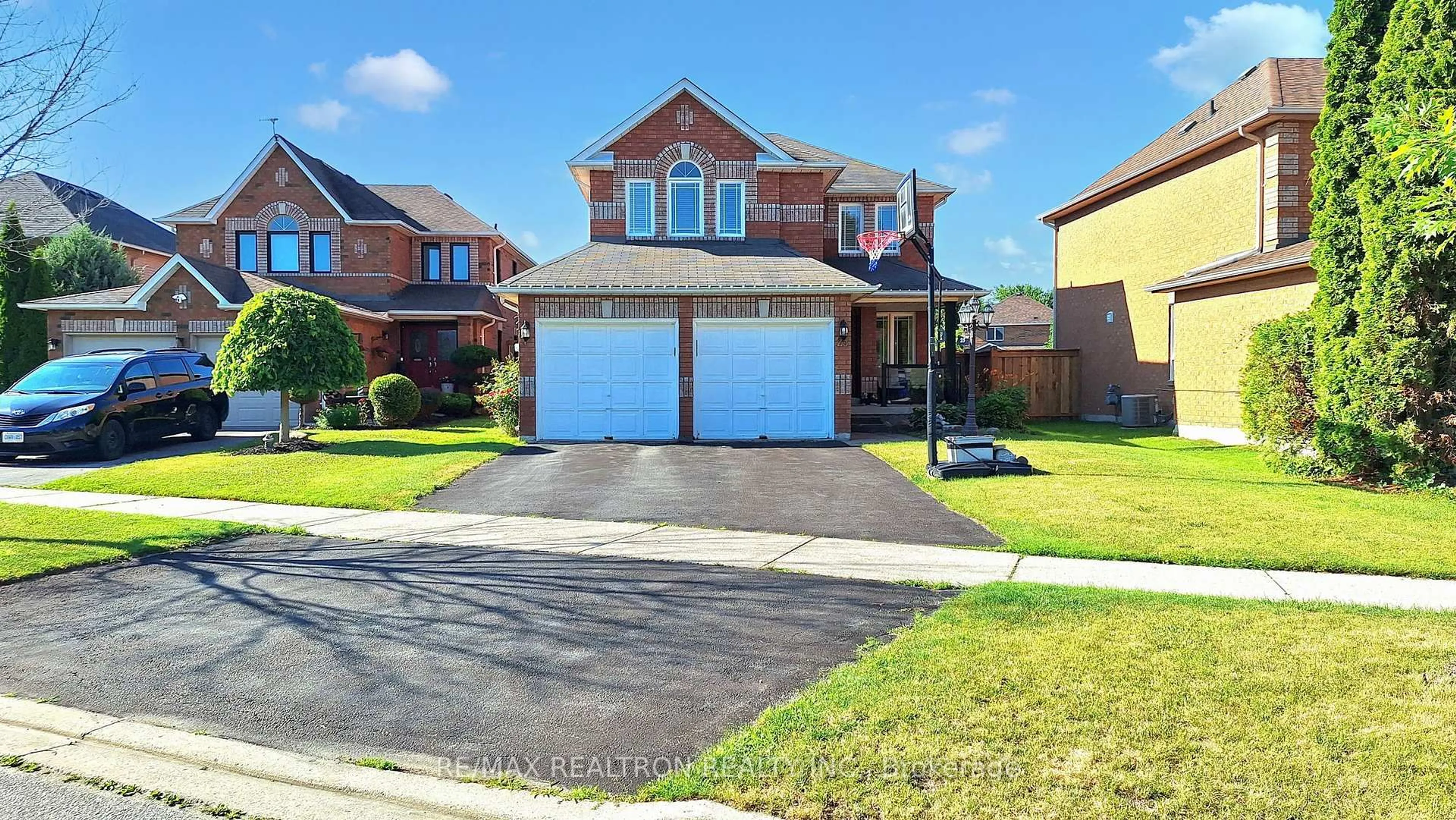 Unknown for 25 Rinaldo Rd, Georgina Ontario L4P 3X8
