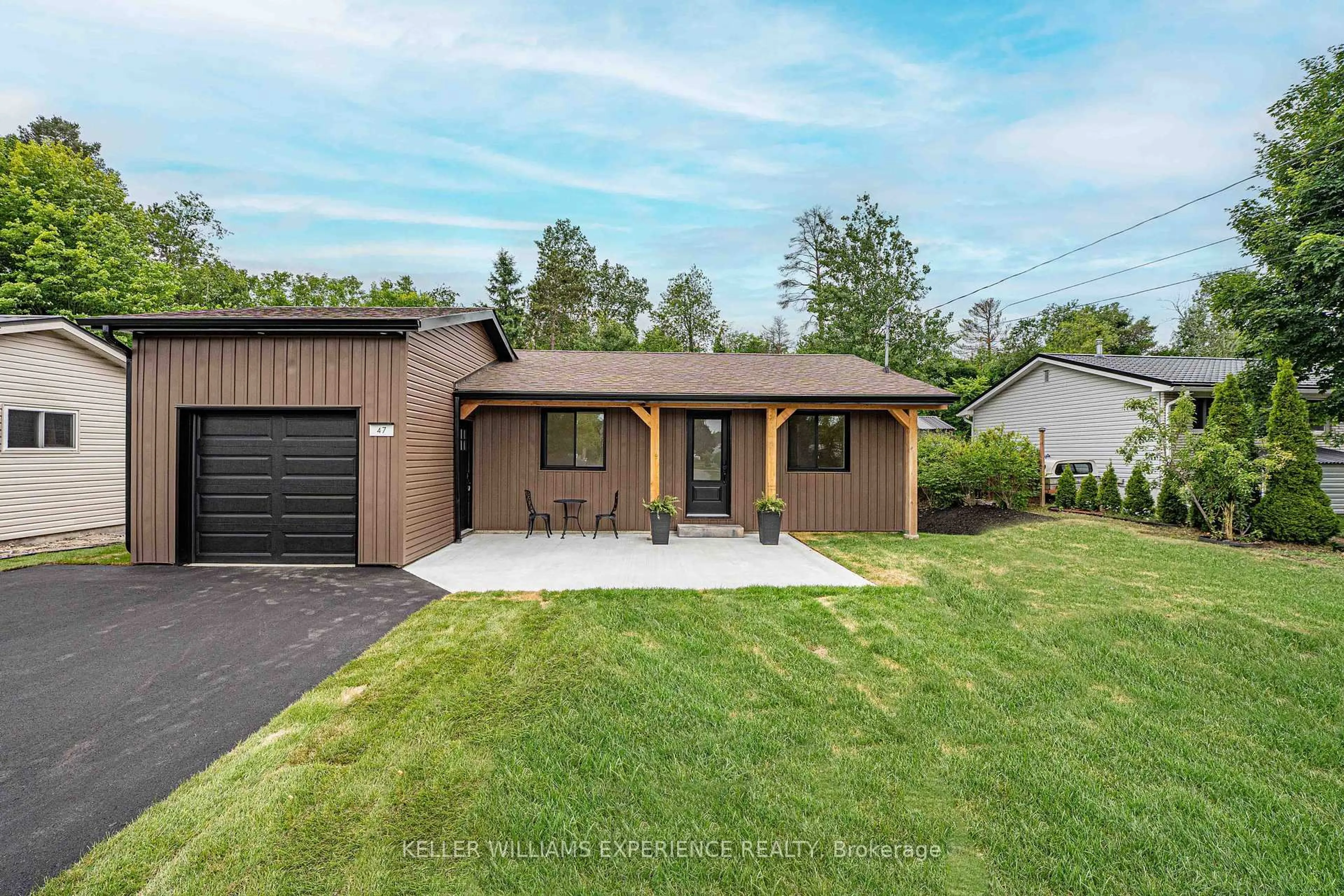 Home with brick exterior material, street for 47 Sandsprings Cres, Essa Ontario L0M 1B0