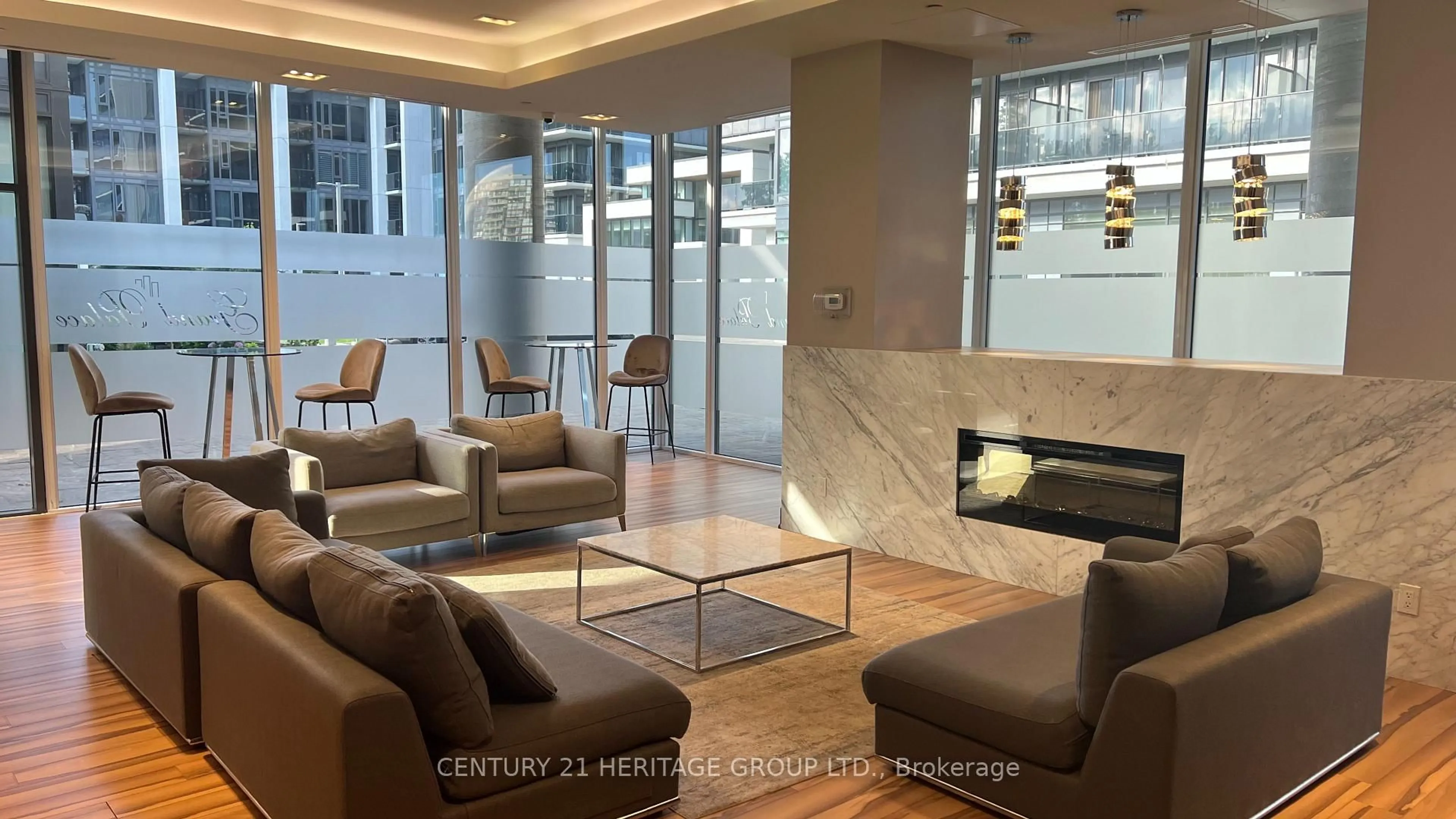 Lobby for 9618 Yonge St #207, Richmond Hill Ontario L4C 0X5
