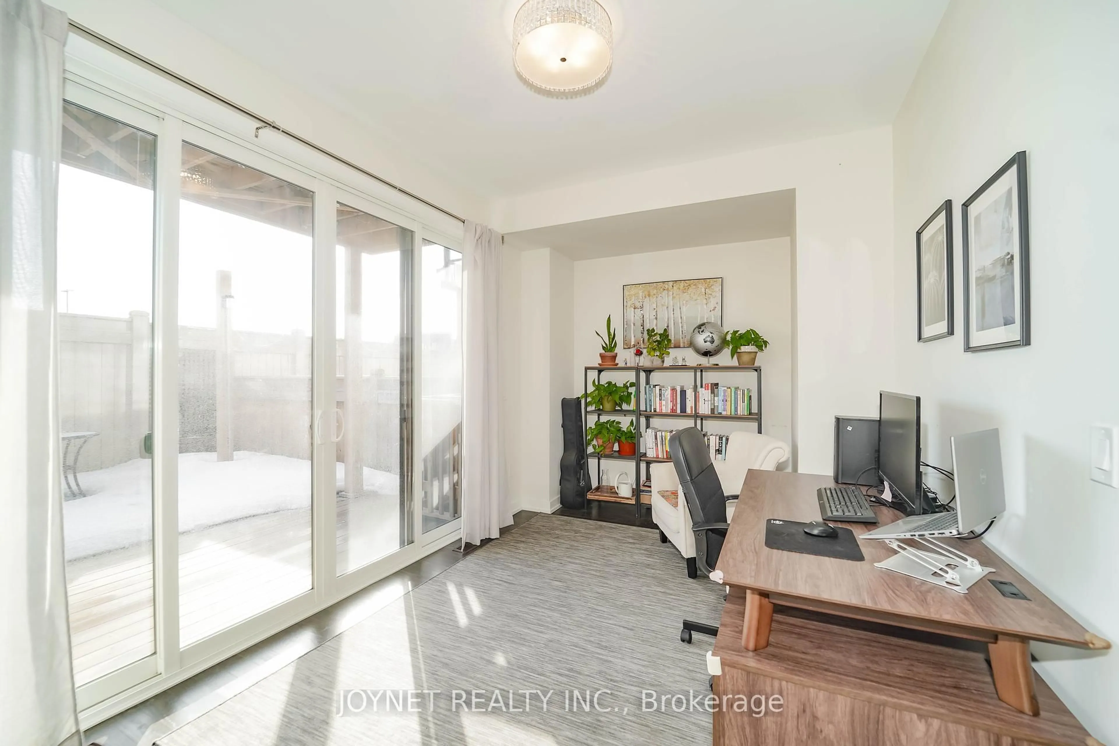 Unknown for 7 Glenngarry Cres, Vaughan Ontario L6A 4Z4