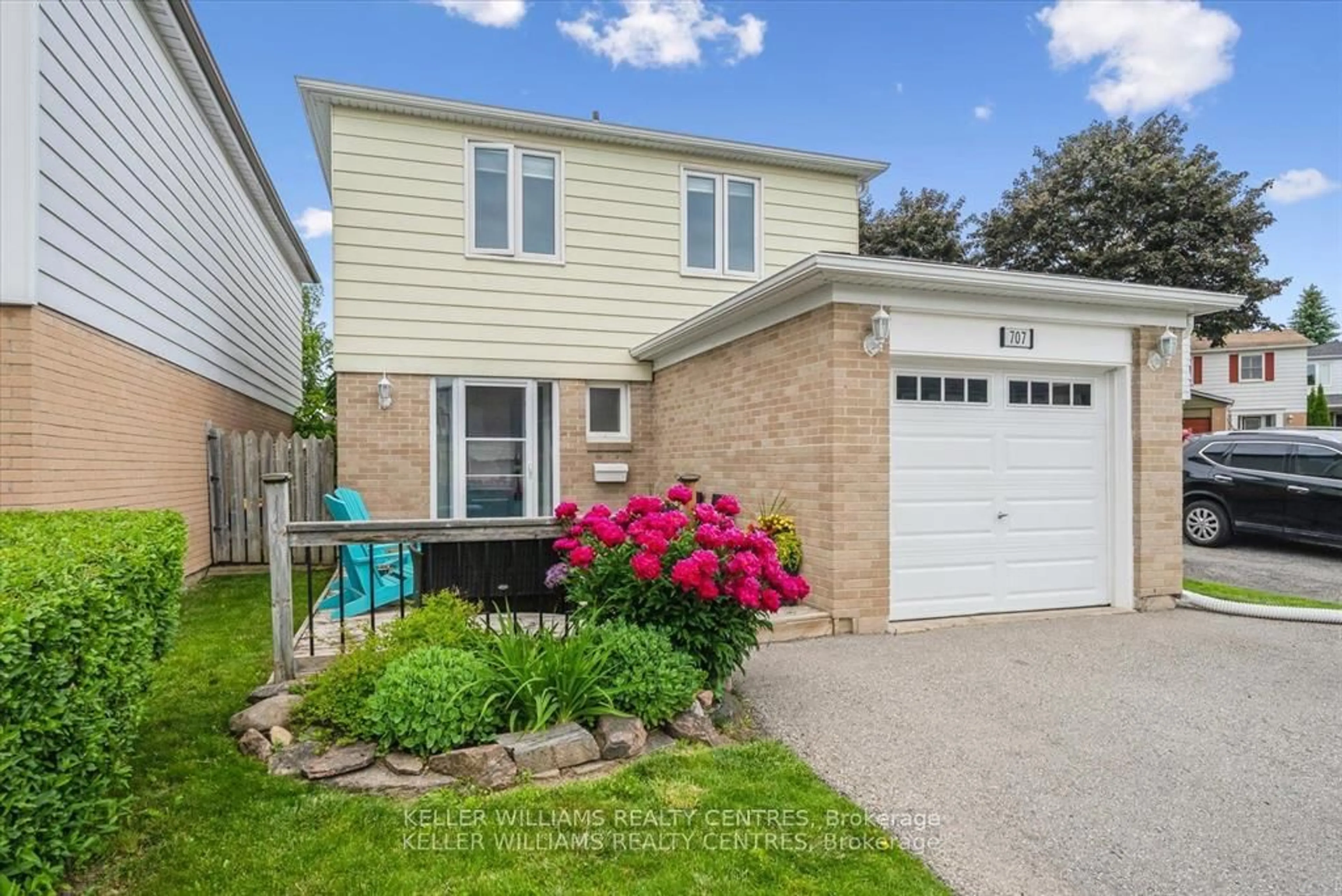 Unknown for 707 Jackson Crt, Newmarket Ontario L3Y 5A5