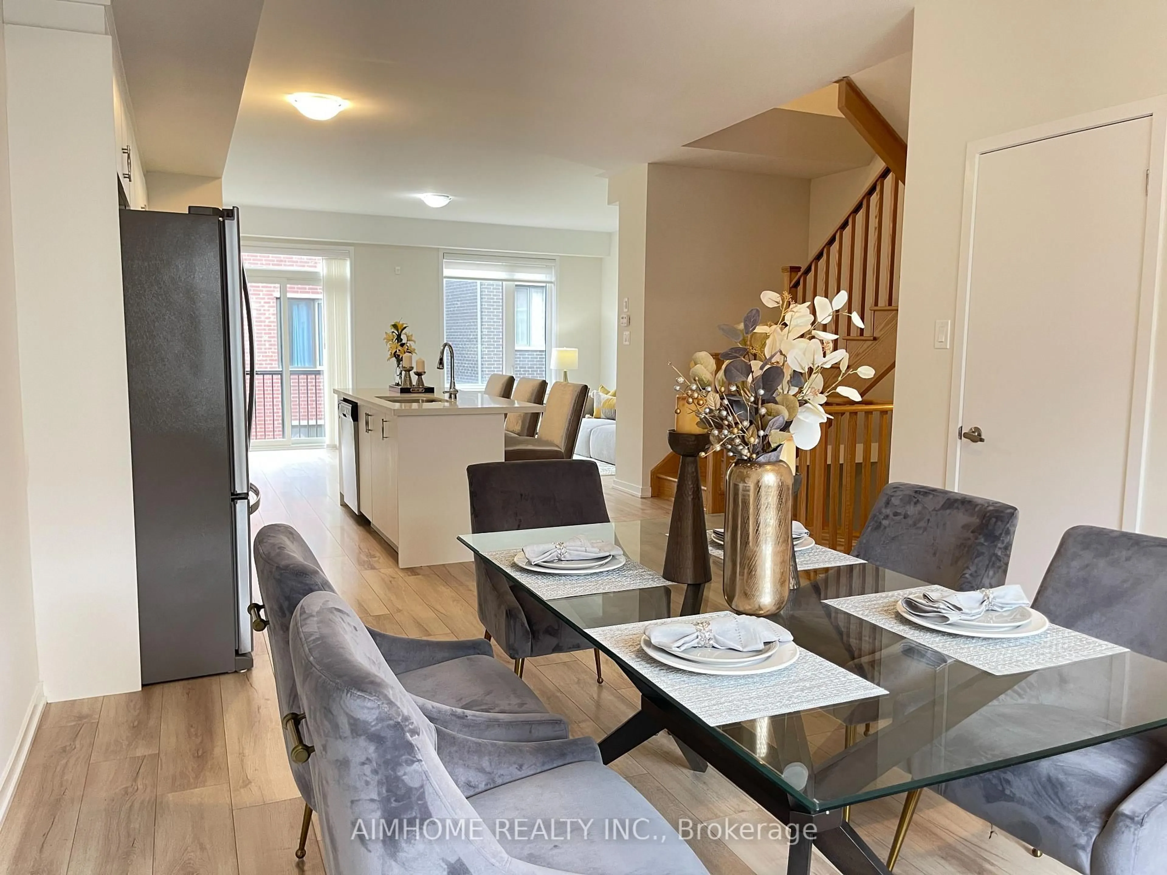 Dining room, unknown for 21 Aberfoyle St, Vaughan Ontario L6A 5C5