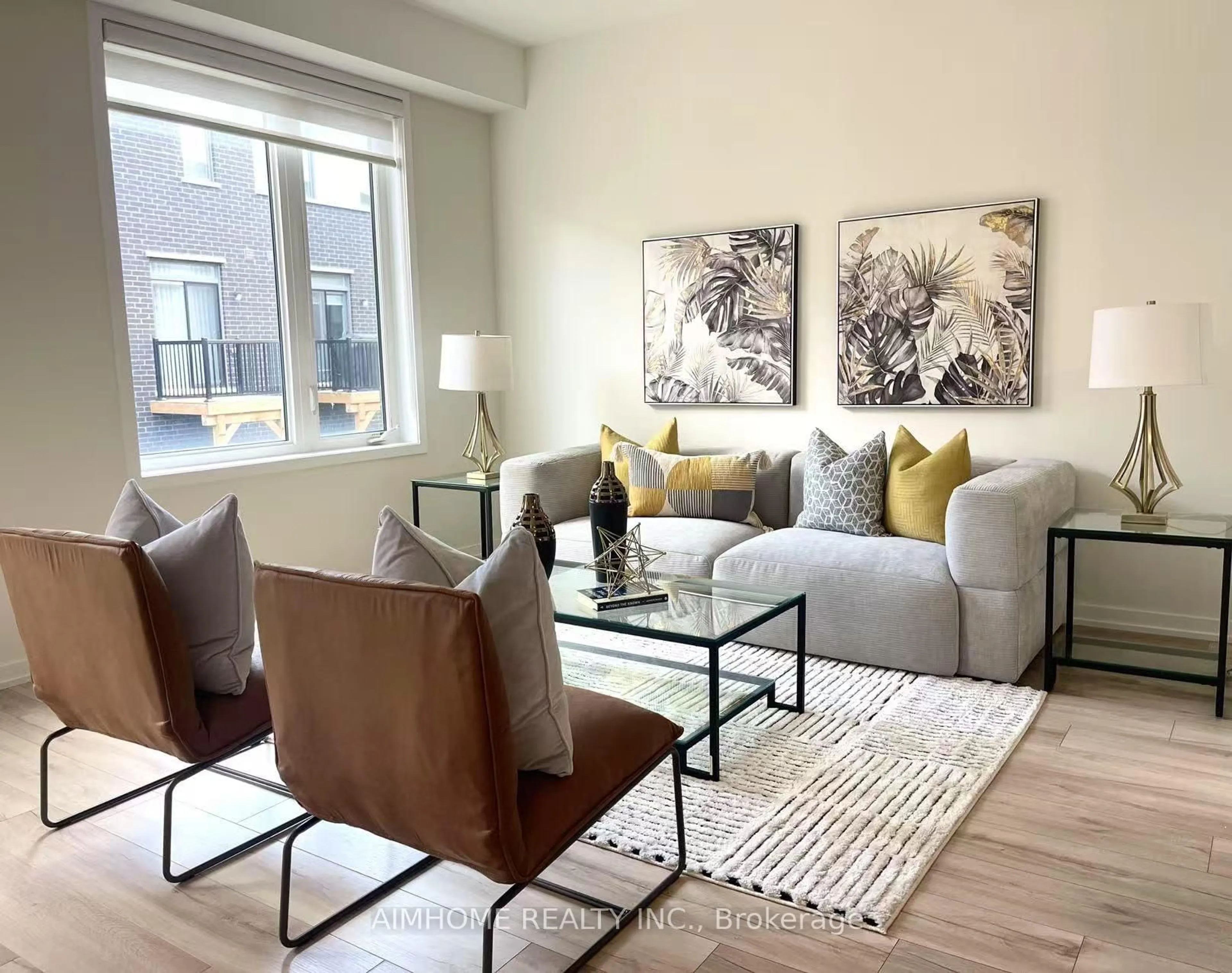 Living room with furniture, unknown for 21 Aberfoyle St, Vaughan Ontario L6A 5C5