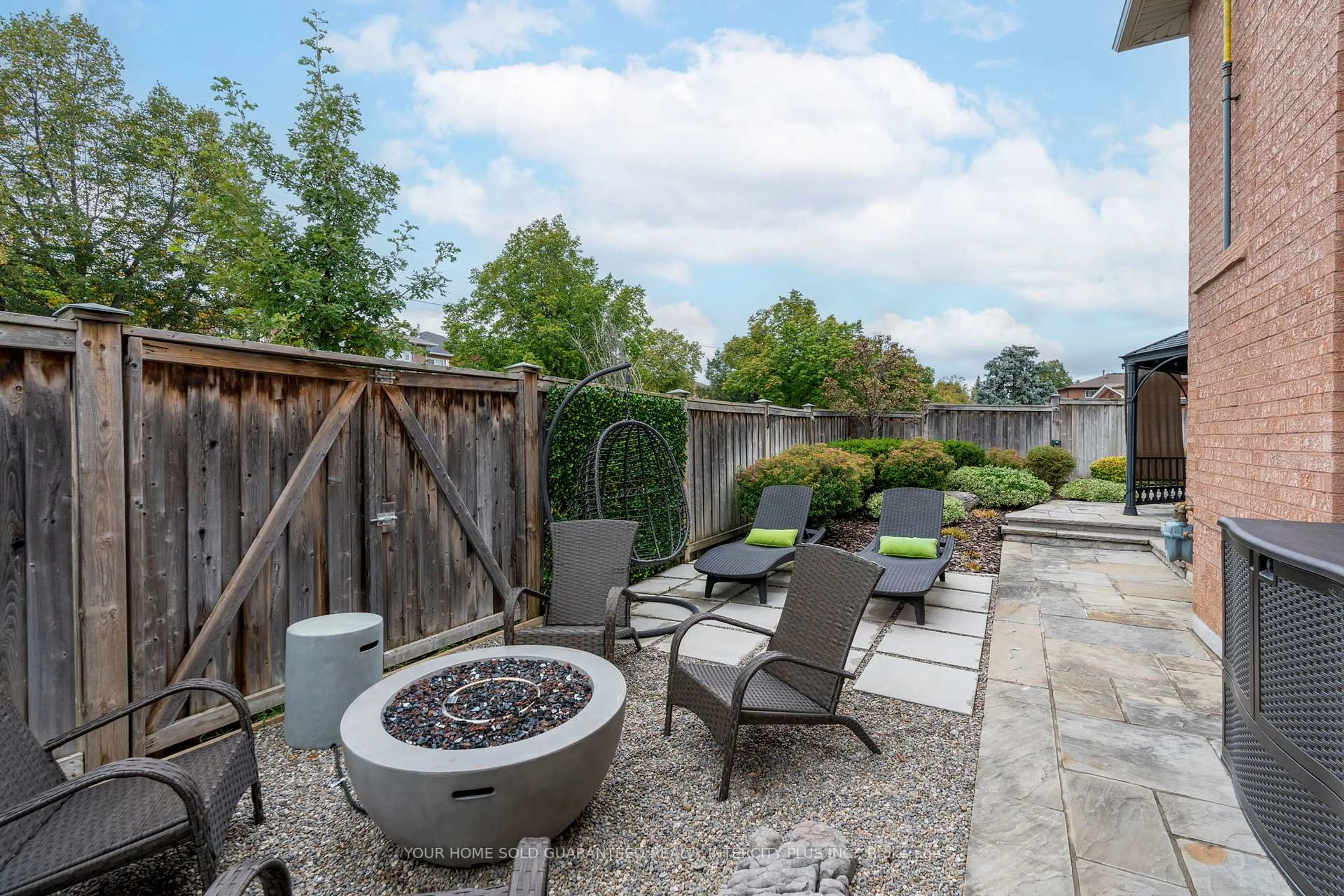 Patio, street for 86 Bellona St, Vaughan Ontario L4L 6R6