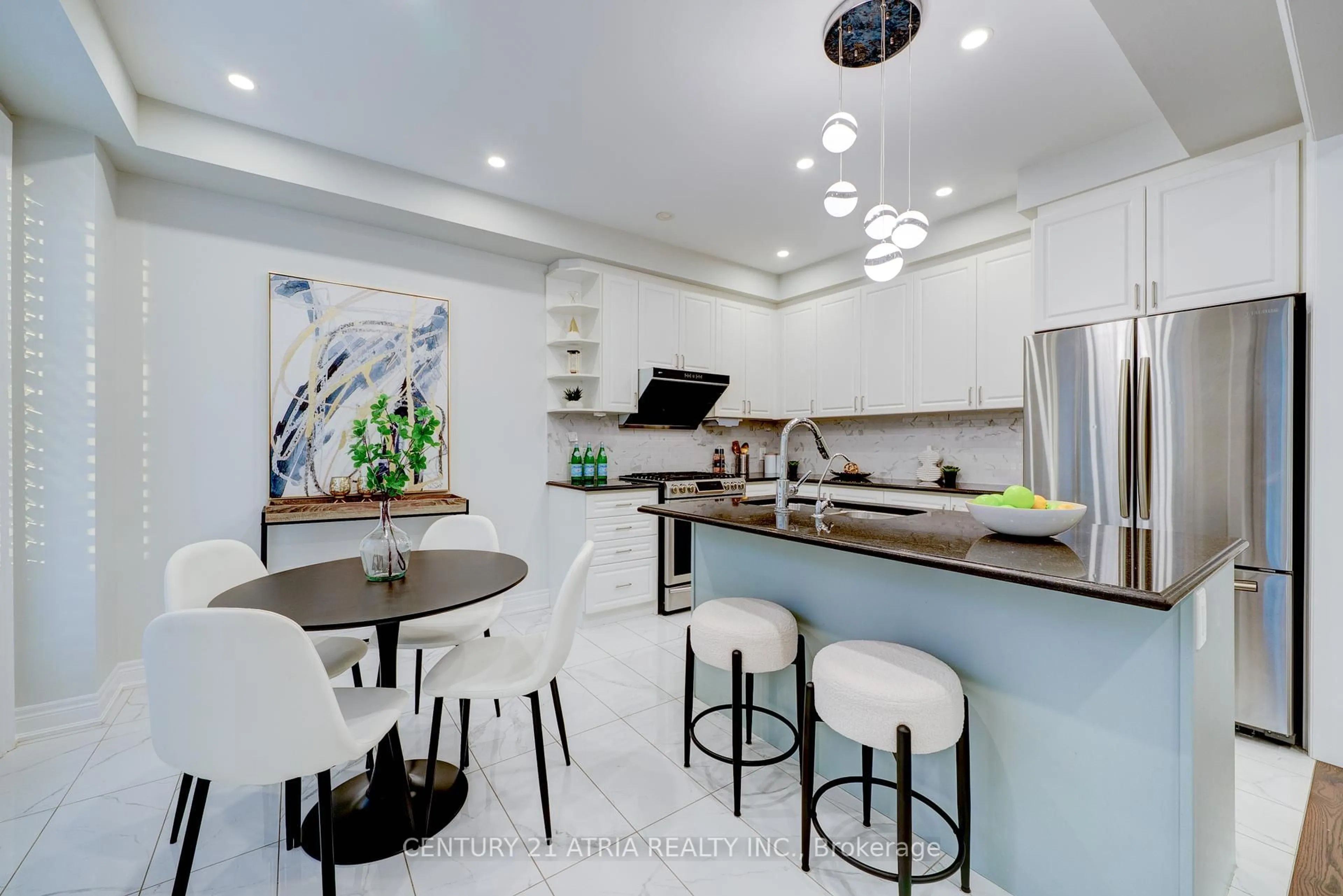 Contemporary kitchen, ceramic/tile floor for 66 Blazing Star St, East Gwillimbury Ontario L9N 0S1