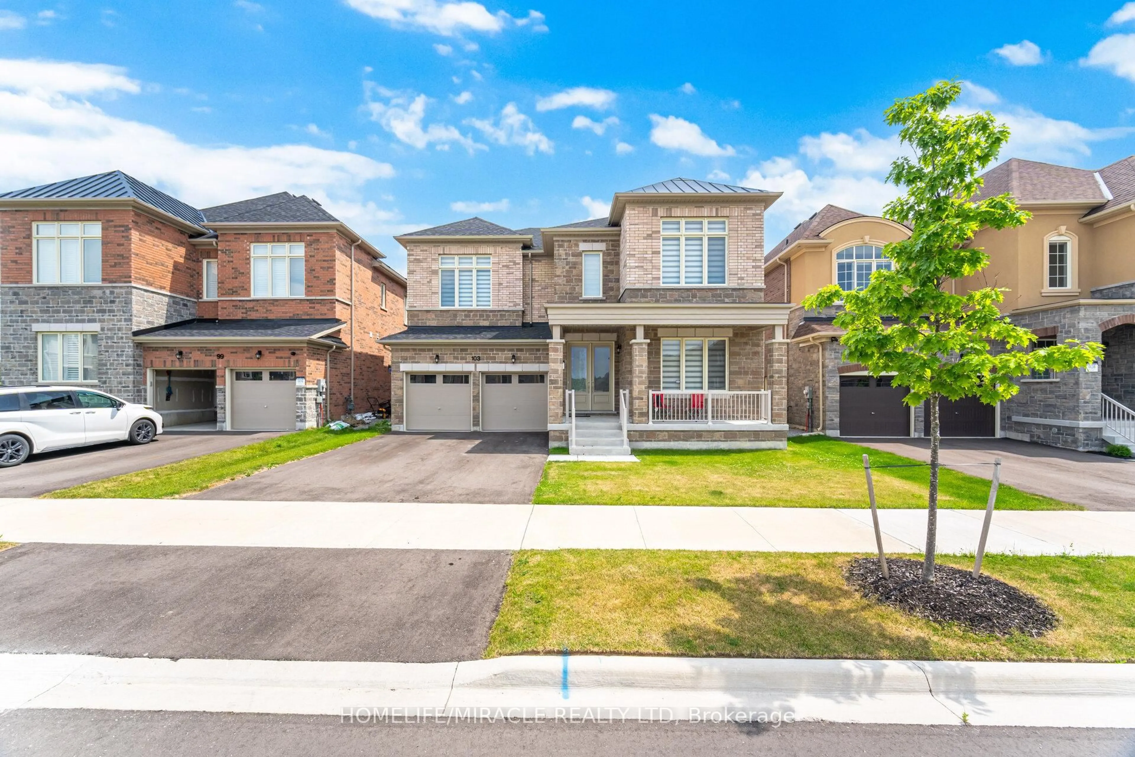 Home with brick exterior material, street for 103 Petal Ave, East Gwillimbury Ontario L0J 1C0