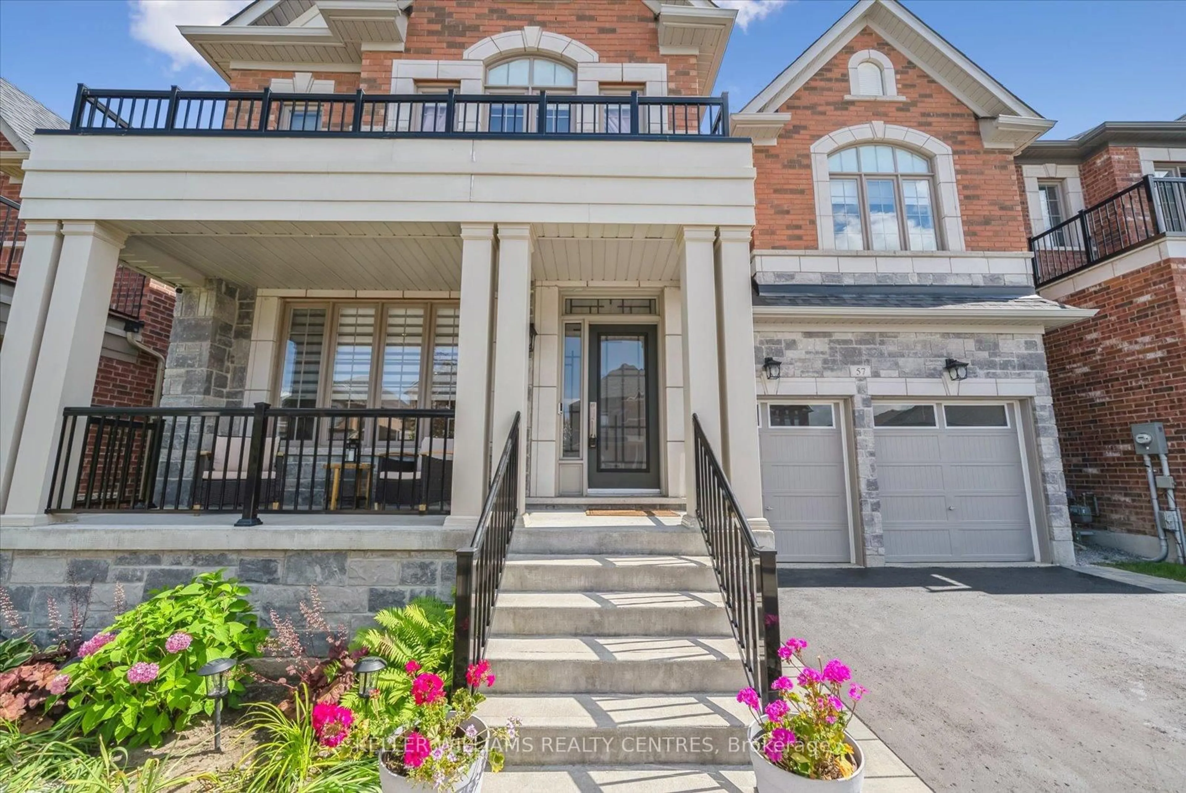 Home with brick exterior material, street for 57 Charlotte Abby Dr, East Gwillimbury Ontario L9N 1G5
