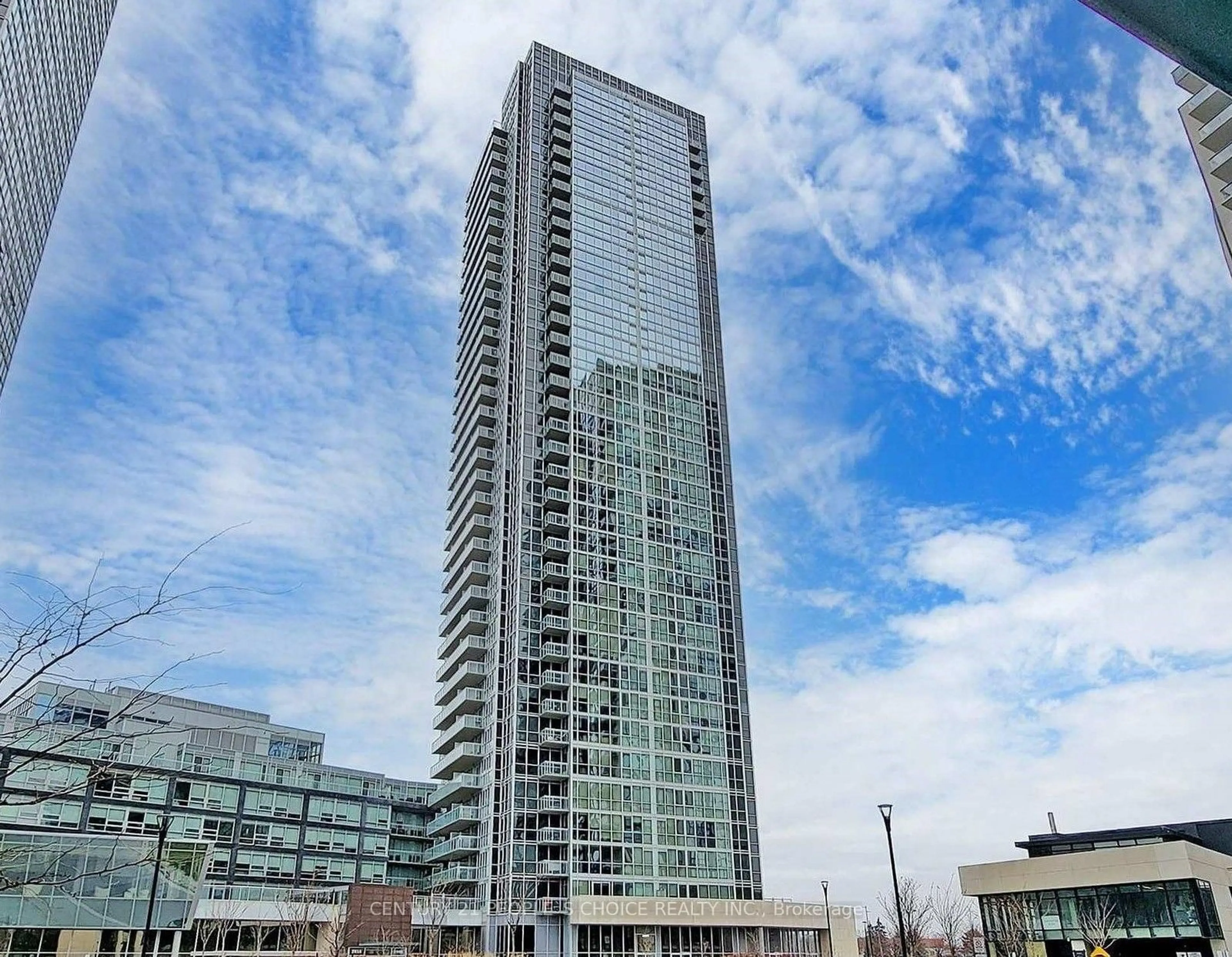 Indoor foyer for 2908 Highway 7 Rd #526, Vaughan Ontario L4K 0K5