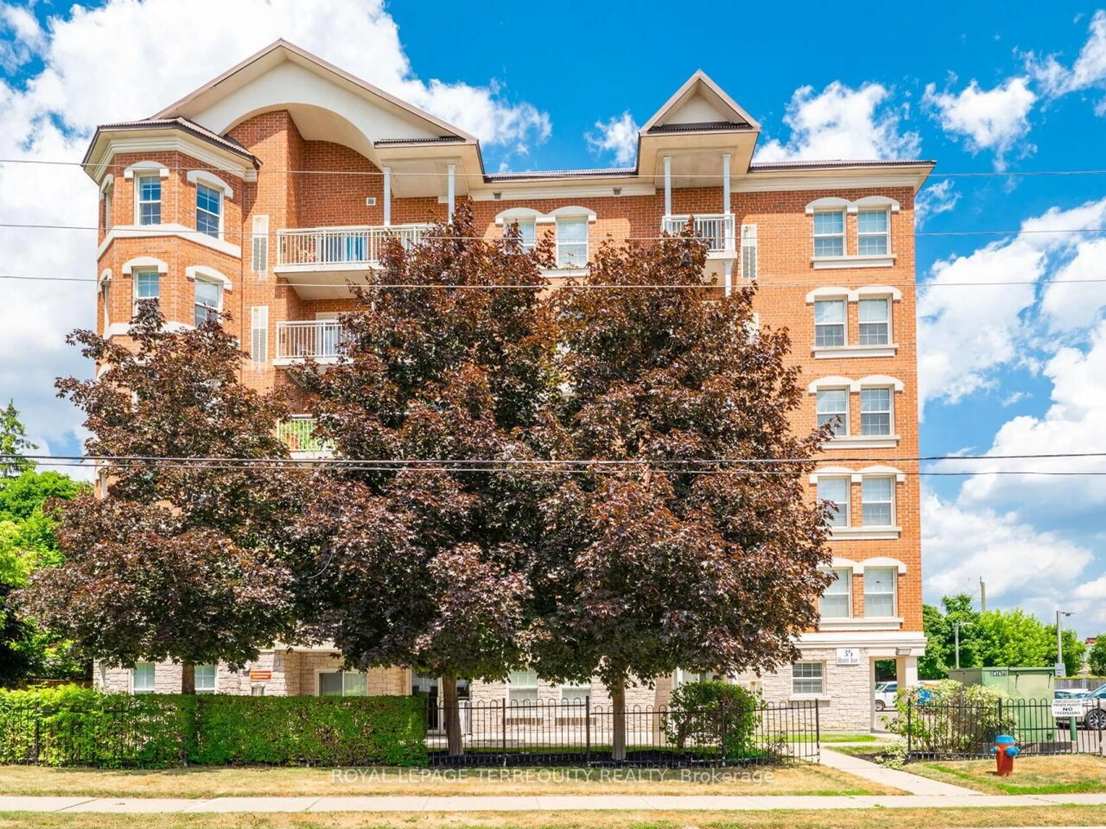 Unknown for 35 Hunt Ave #503, Richmond Hill Ontario L4C 4H1