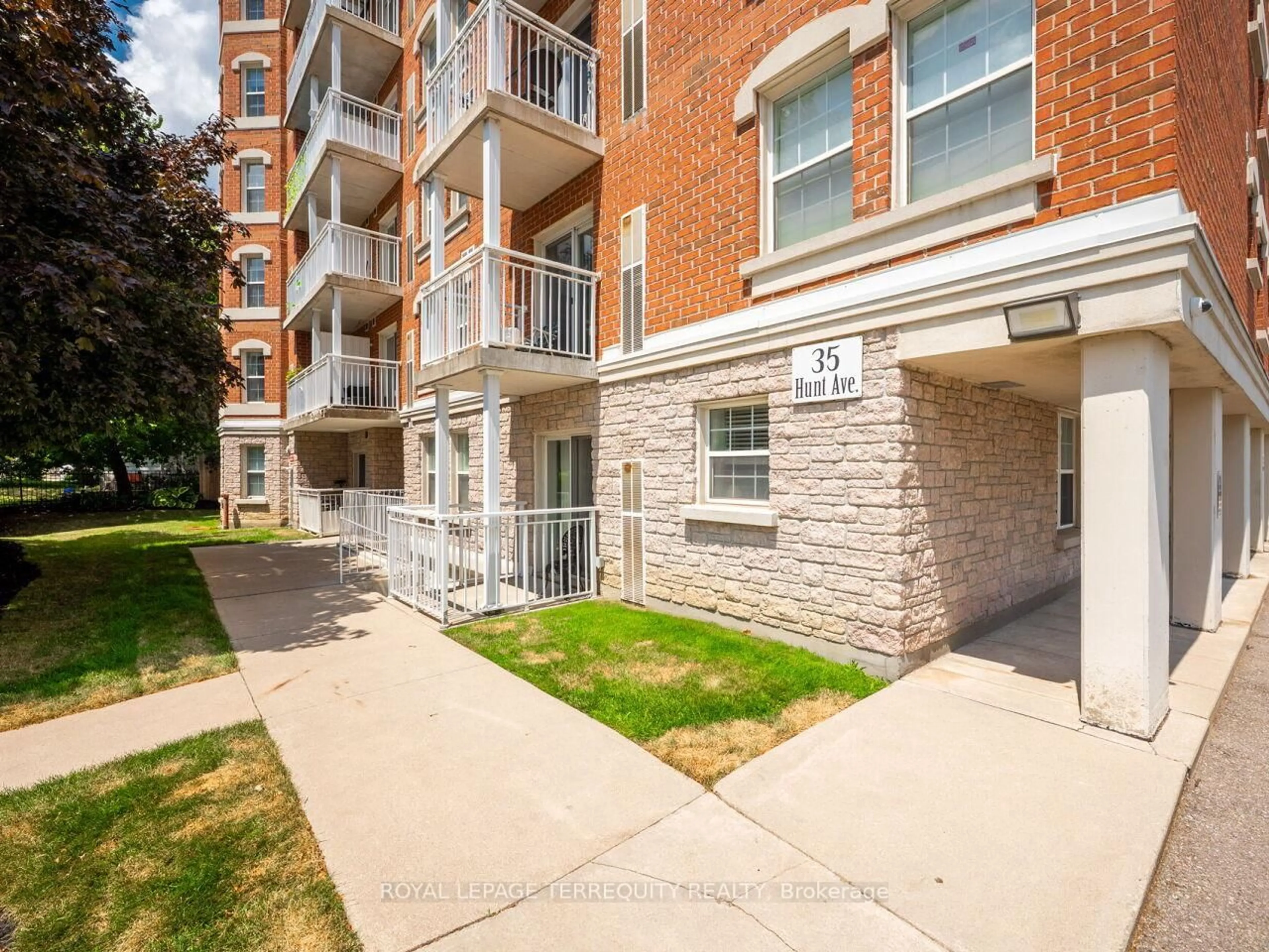 Unknown for 35 Hunt Ave #503, Richmond Hill Ontario L4C 4H1