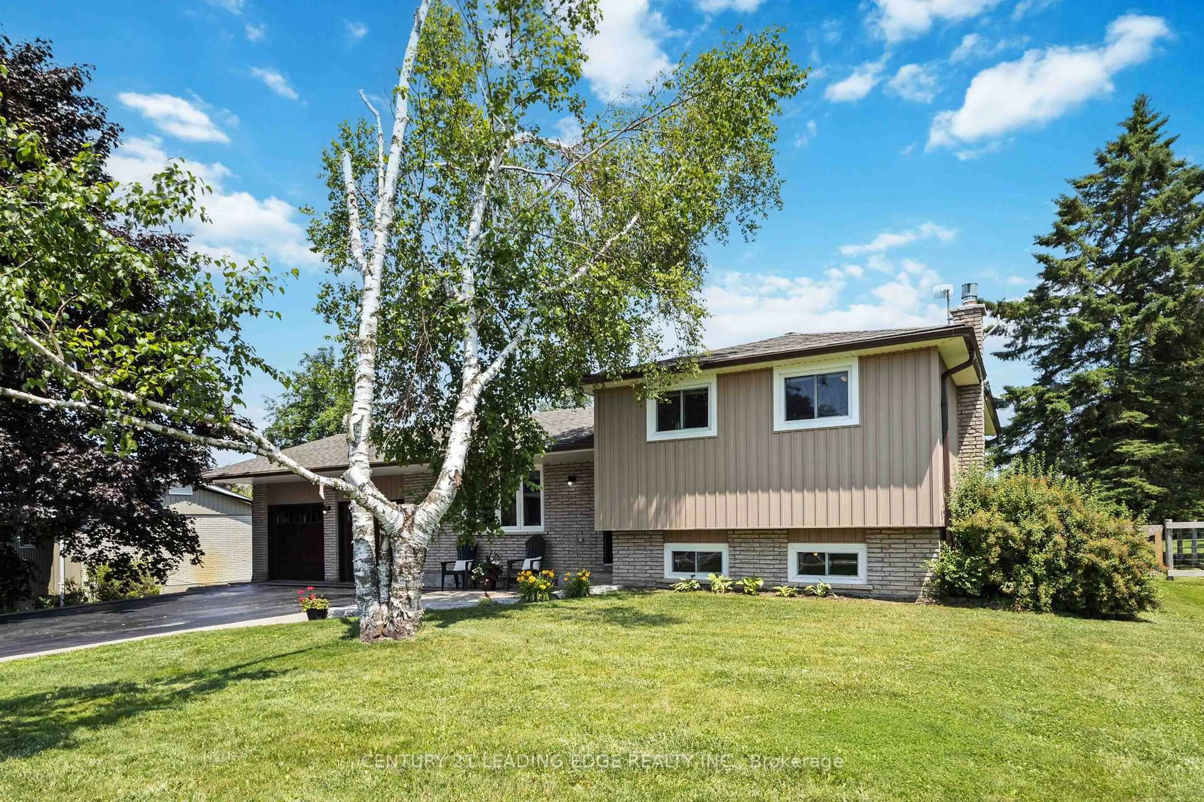 Home with vinyl exterior material, street for 11729 Regional Rd 1 Rd, Uxbridge Ontario L0C 1C0