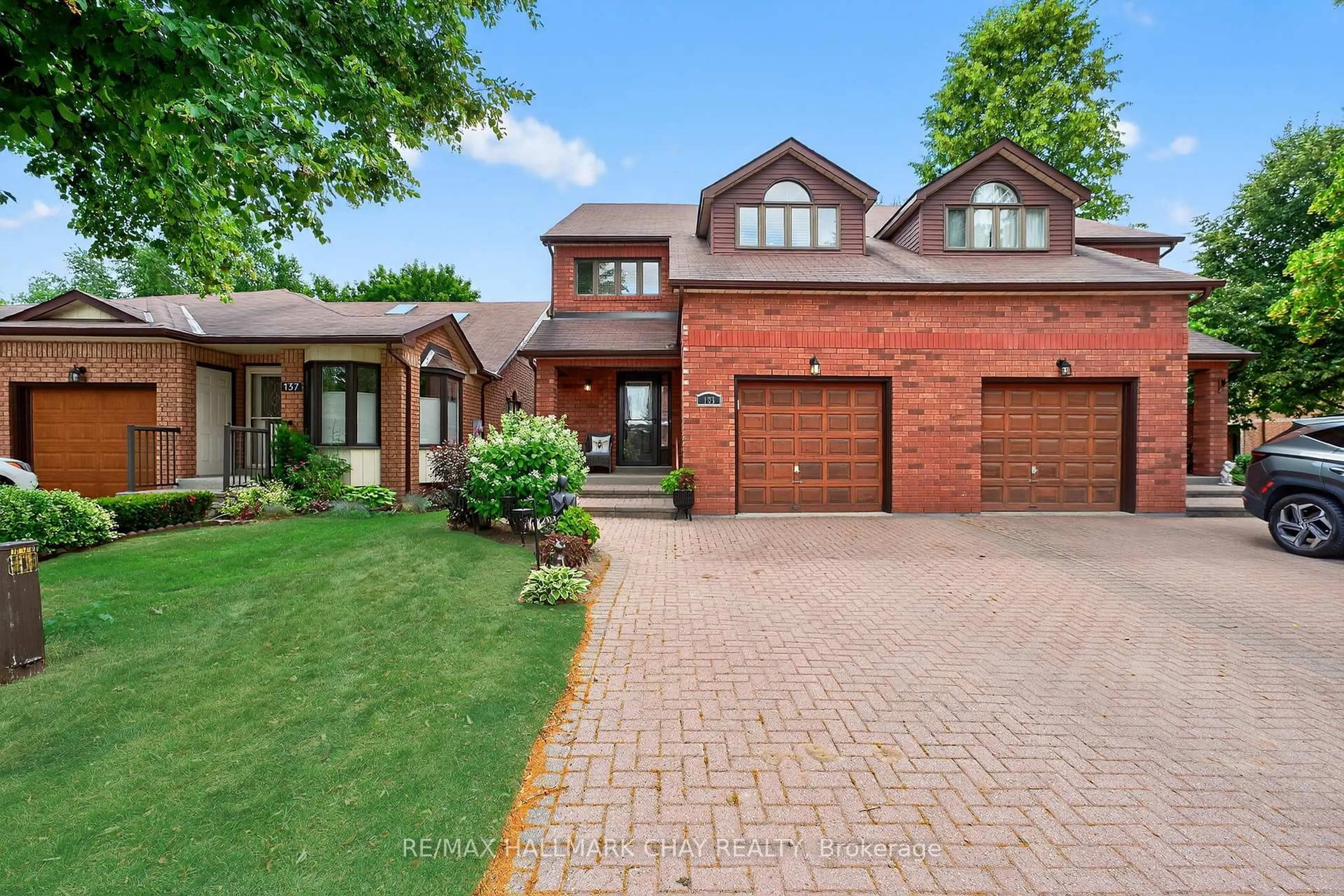 Home with brick exterior material, street for 135 Green Briar Rd, New Tecumseth Ontario L9R 1X9