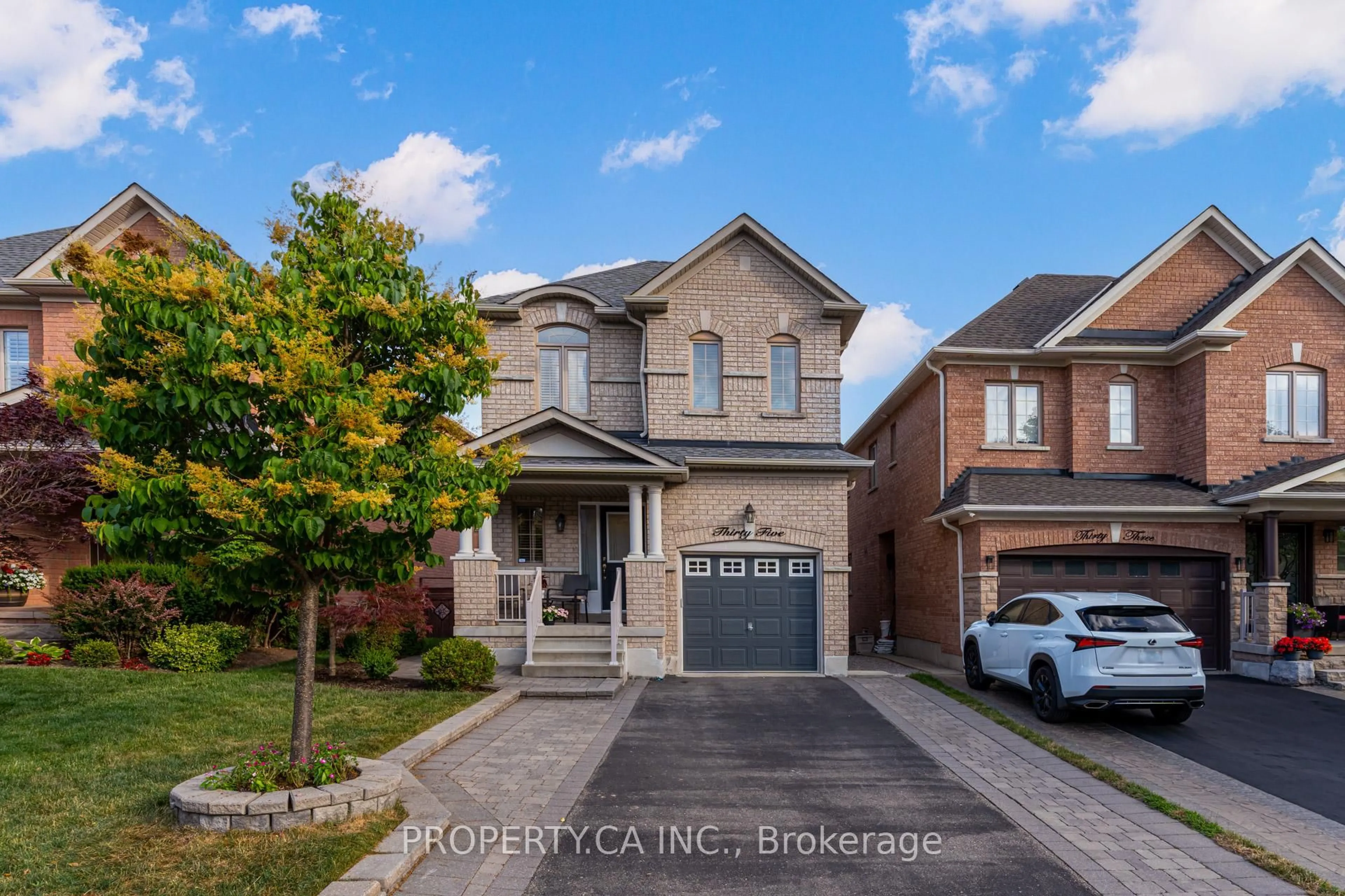 Home with brick exterior material, street for 35 Canyon Gate Cres, Vaughan Ontario L6A 0B4