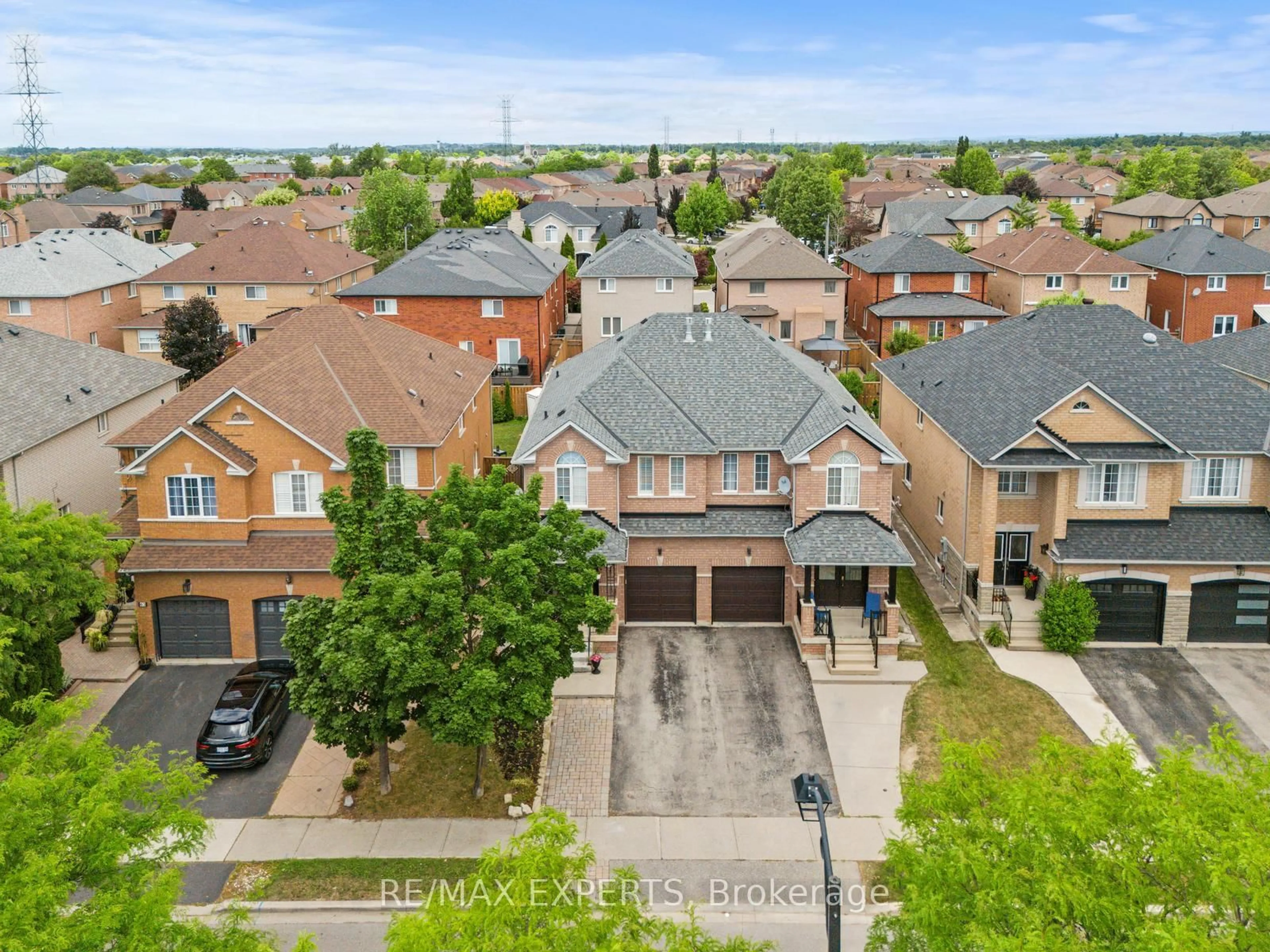 A pic from outside/outdoor area/front of a property/back of a property/a pic from drone, street for 57 David Todd Ave, Vaughan Ontario L4H 1P5