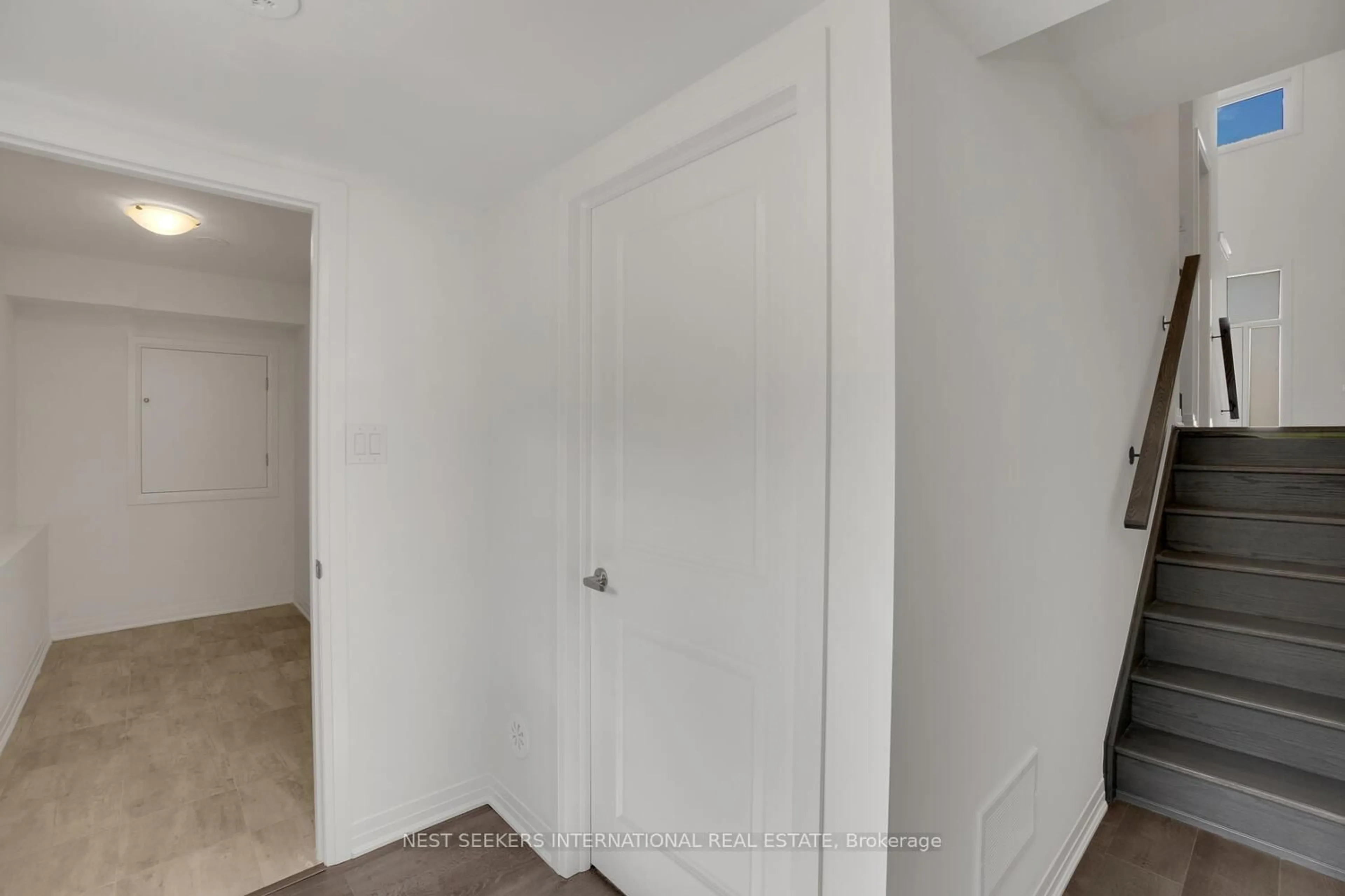 A pic of a room for 60 Totten Tr, New Tecumseth Ontario L0G 1W0